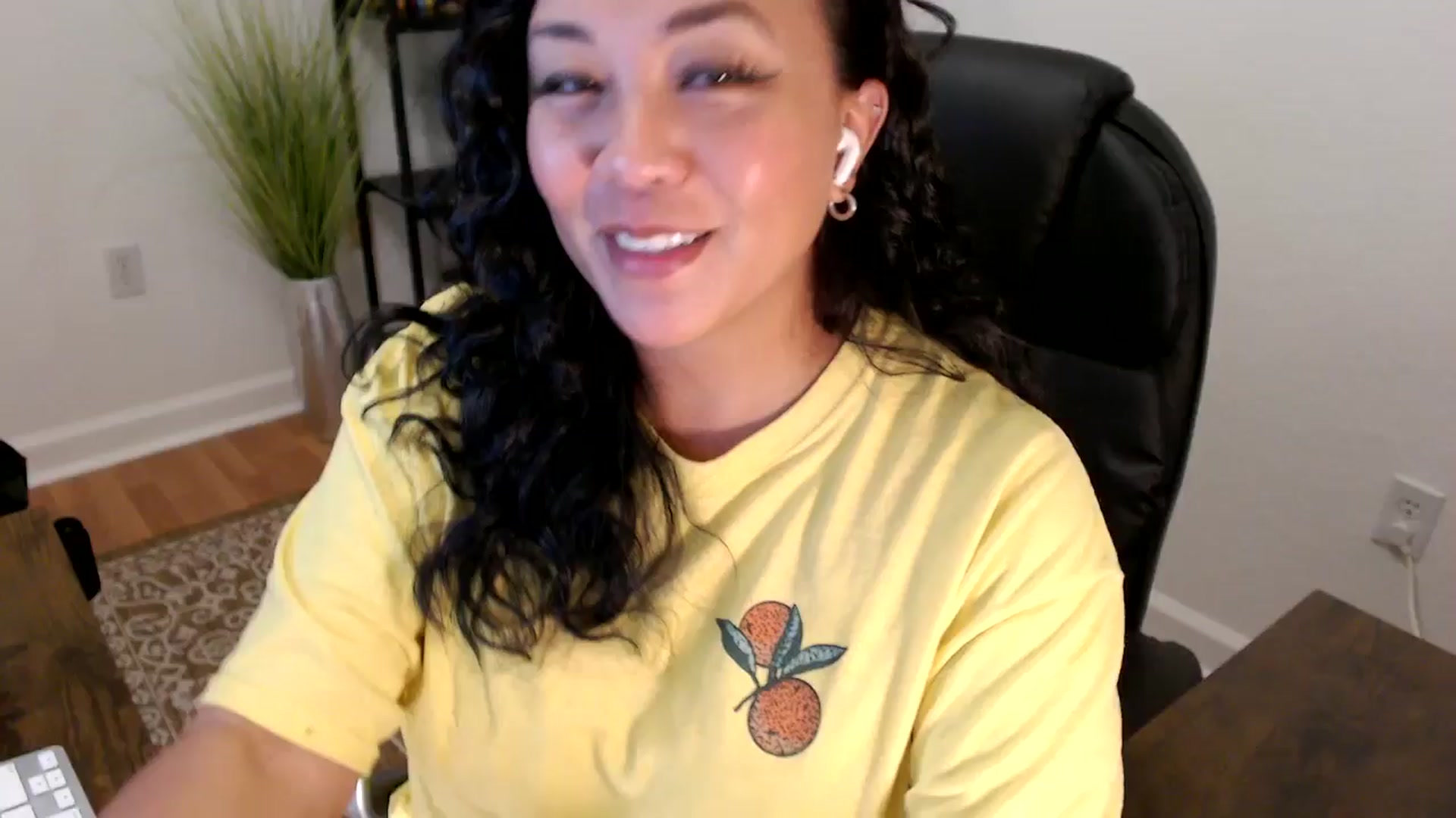 Gallery image thumbnail from MickaylaStar's myfreecams stream on, 06/02/2025, 17:29 image 20 of 20