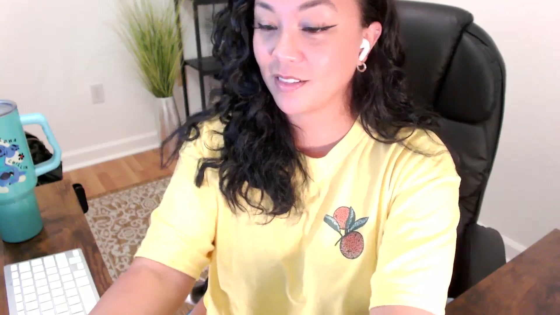 Gallery image thumbnail from MickaylaStar's myfreecams stream on, 06/02/2025, 19:49 image 3 of 20