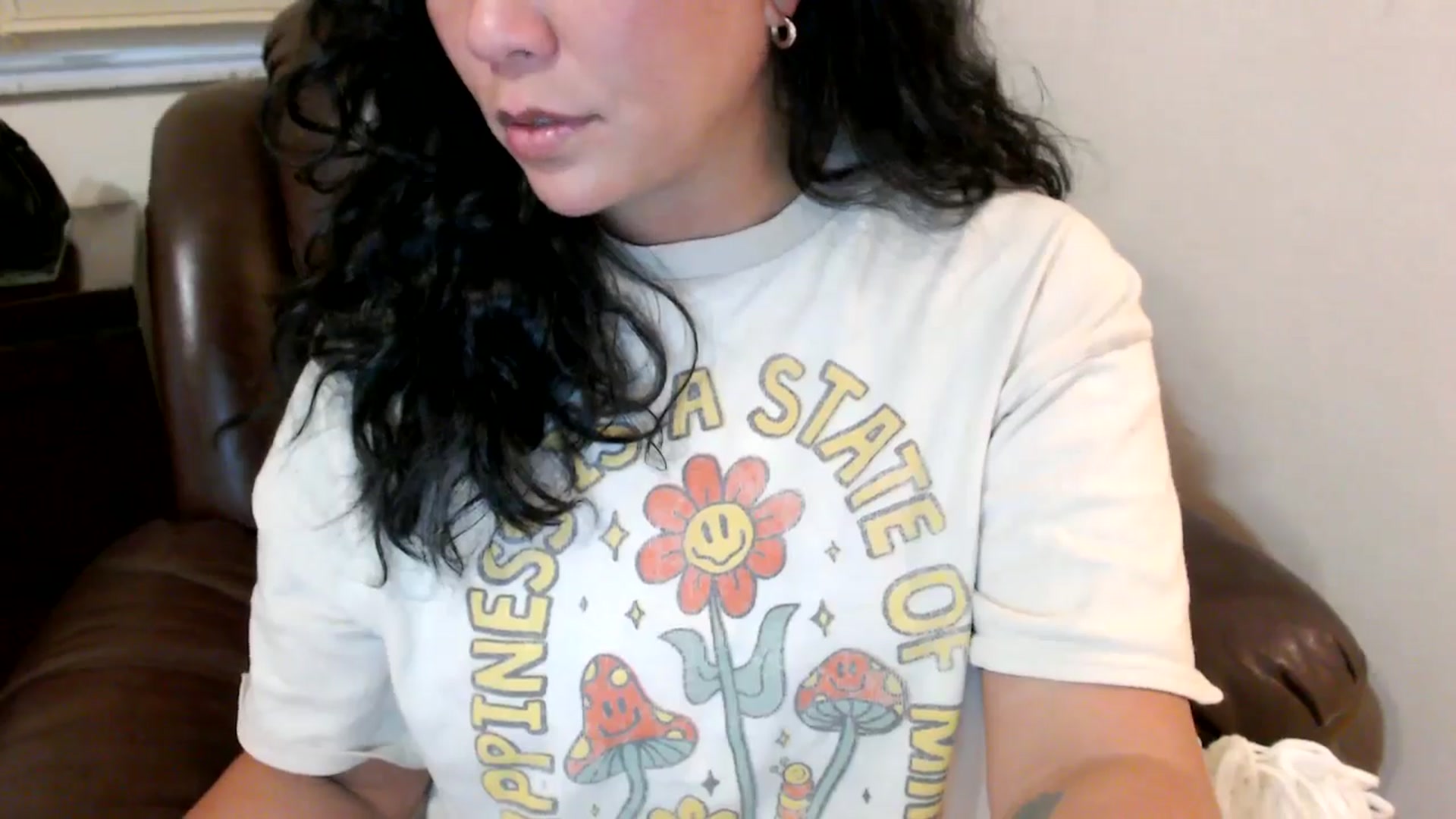 Gallery image thumbnail from MickaylaStar's myfreecams stream on, 06/03/2025, 24:03 image 8 of 20