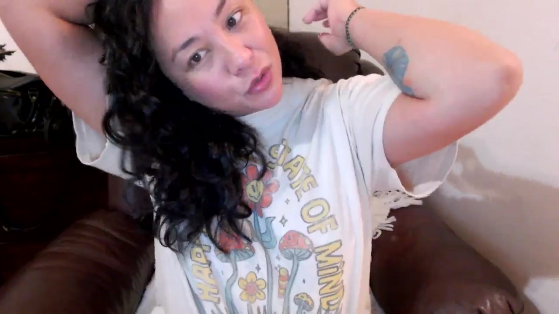 Gallery image thumbnail from MickaylaStar's myfreecams stream on, 06/03/2025, 01:07 image 15 of 20