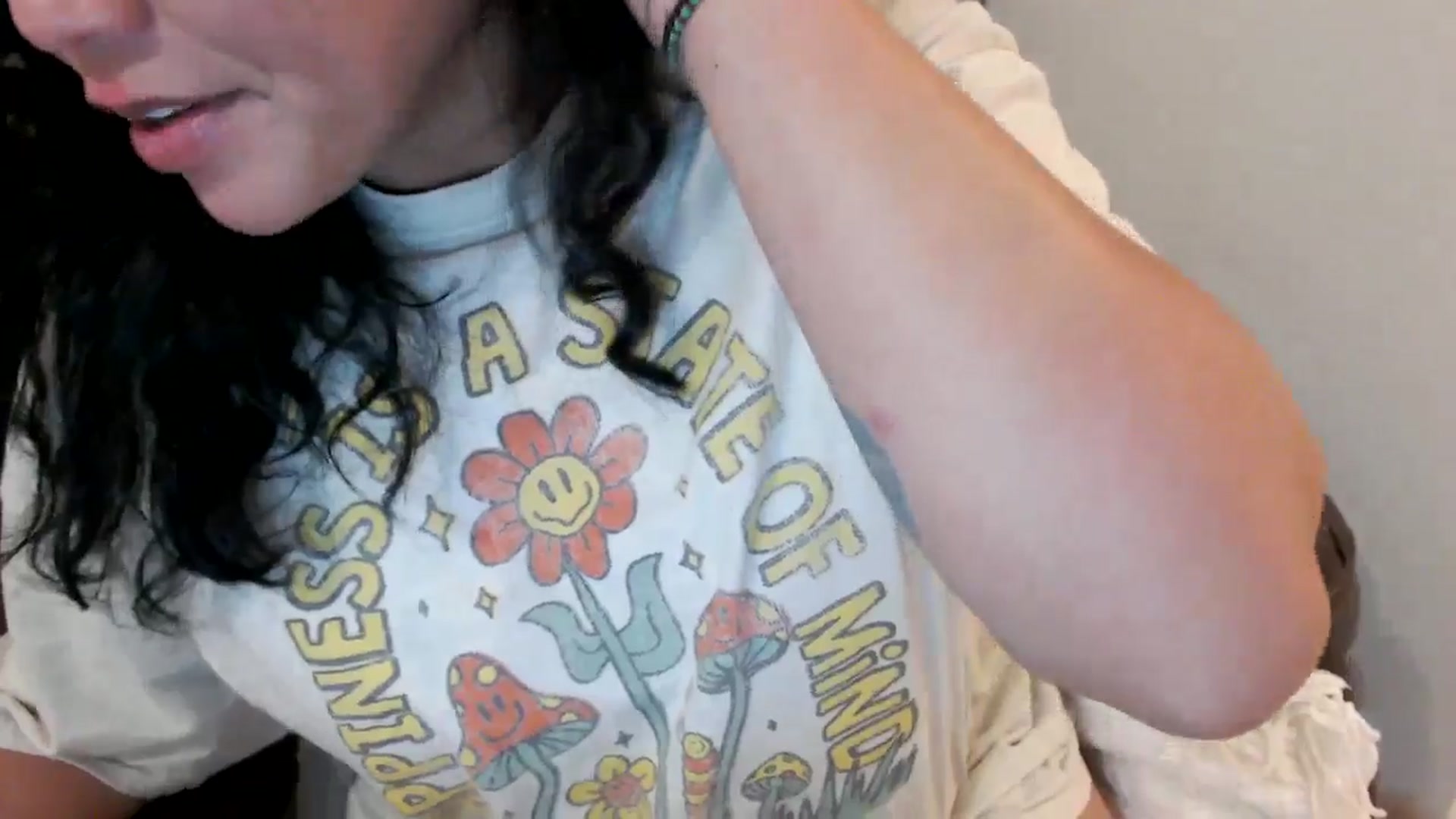 Gallery image thumbnail from MickaylaStar's myfreecams stream on, 06/03/2025, 01:07 image 3 of 20