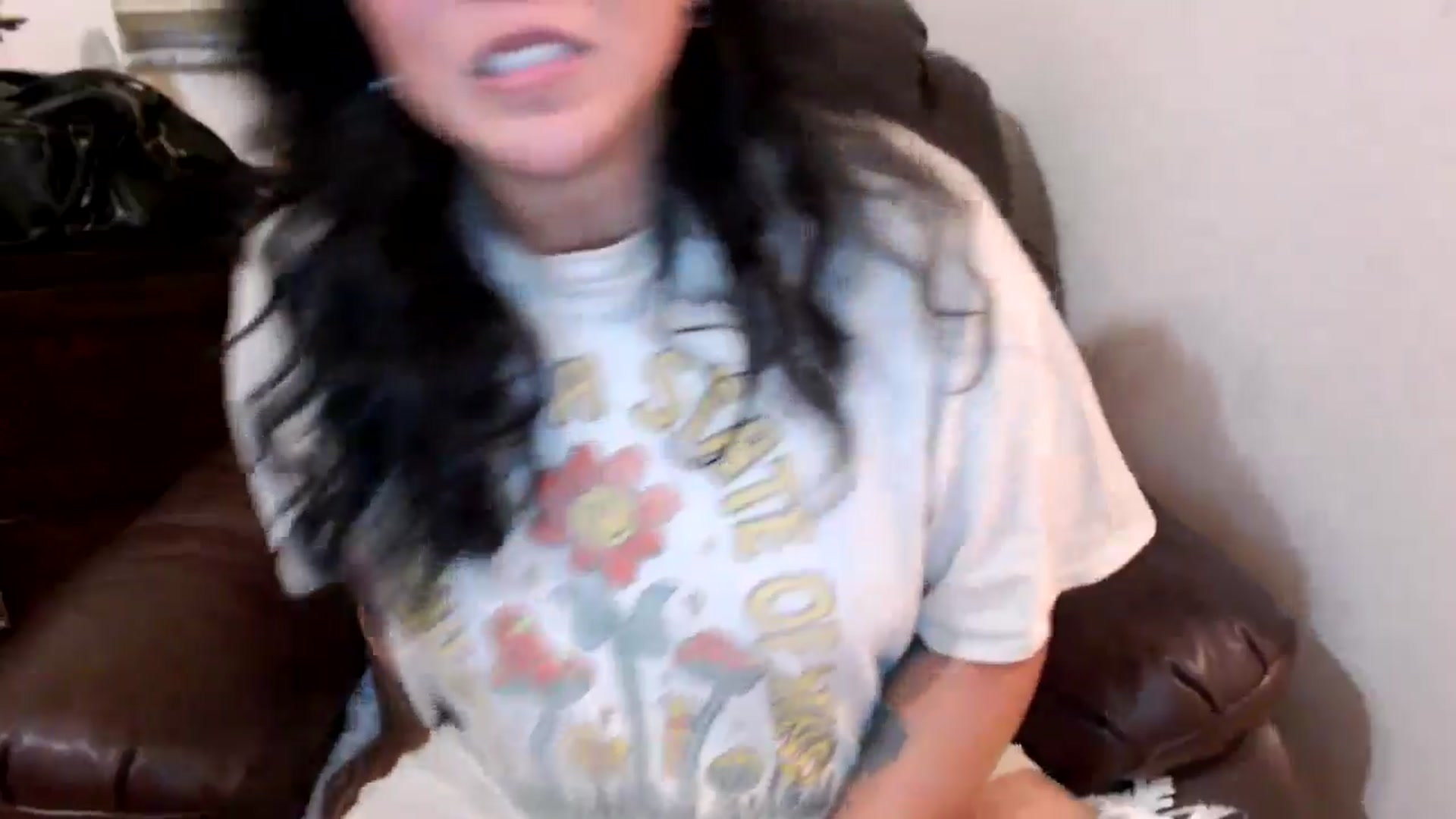 Gallery image thumbnail from MickaylaStar's myfreecams stream on, 06/03/2025, 01:39 image 10 of 20