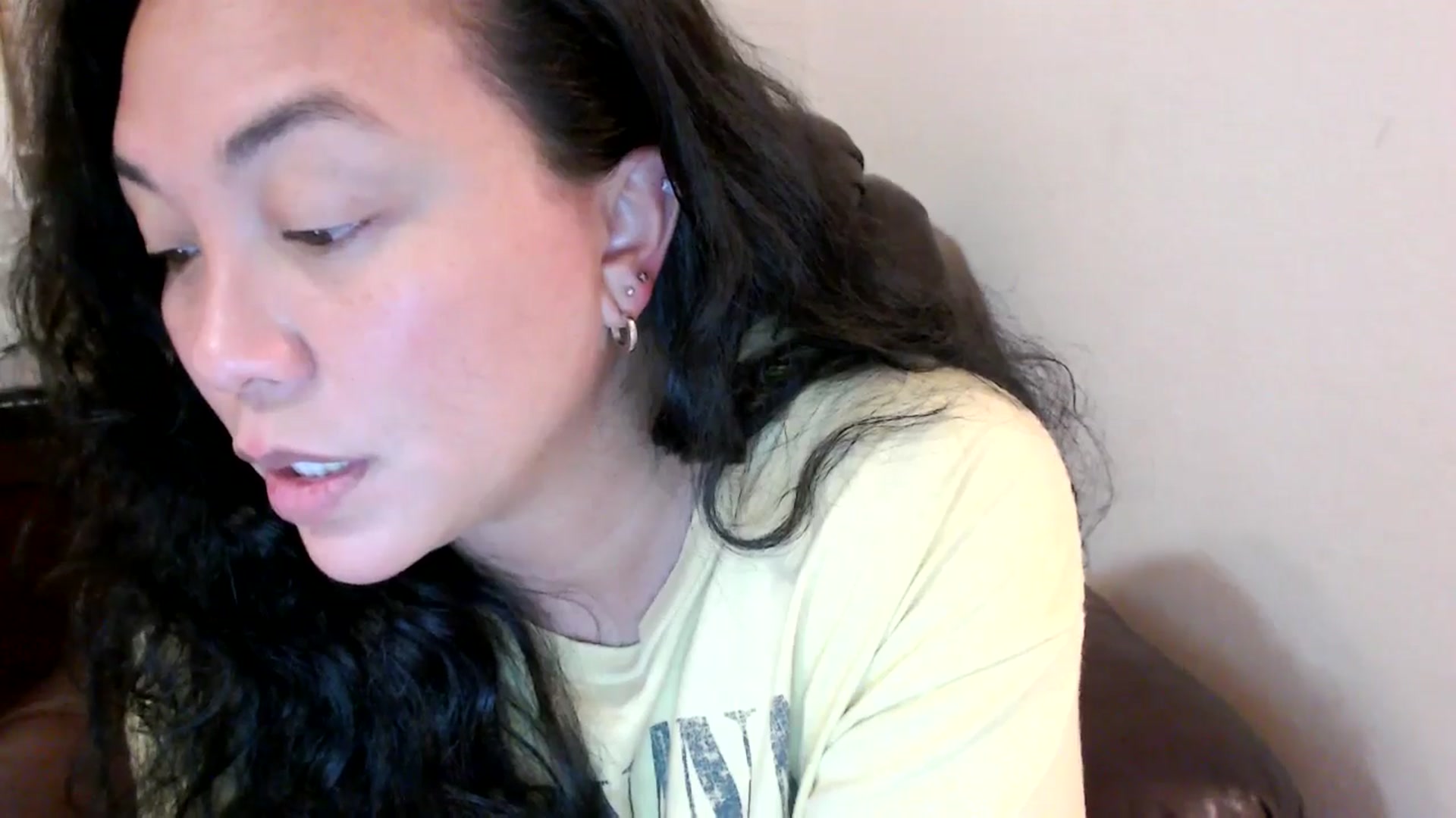 Gallery image thumbnail from MickaylaStar's myfreecams stream on, 06/05/2025, 02:51 image 13 of 20