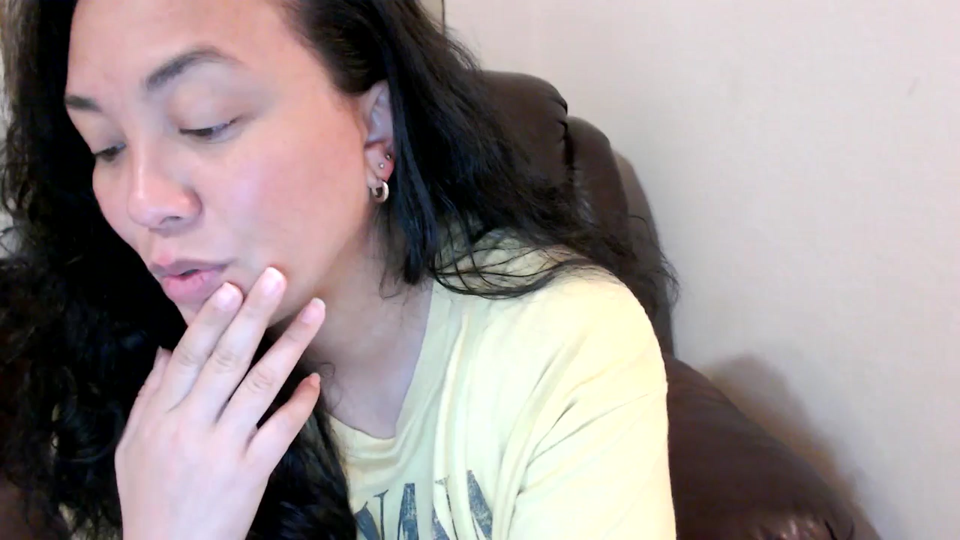 Gallery image thumbnail from MickaylaStar's myfreecams stream on, 06/05/2025, 02:51 image 9 of 20