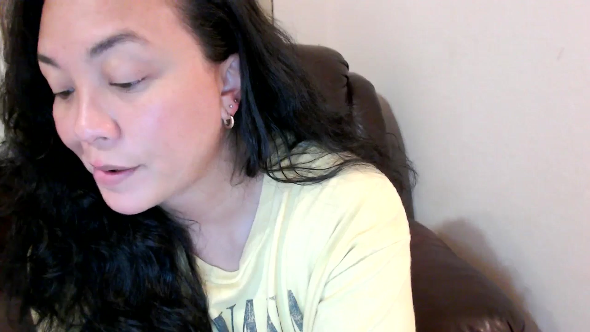 Gallery image thumbnail from MickaylaStar's myfreecams stream on, 06/05/2025, 02:51 image 8 of 20