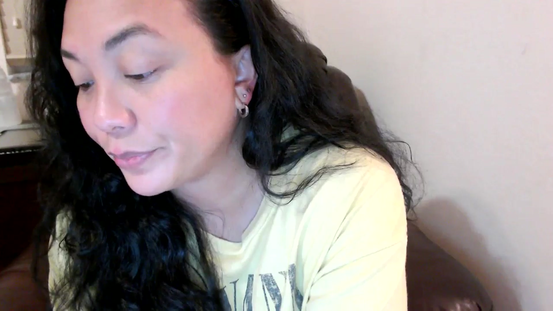 Gallery image thumbnail from MickaylaStar's myfreecams stream on, 06/05/2025, 02:51 image 16 of 20