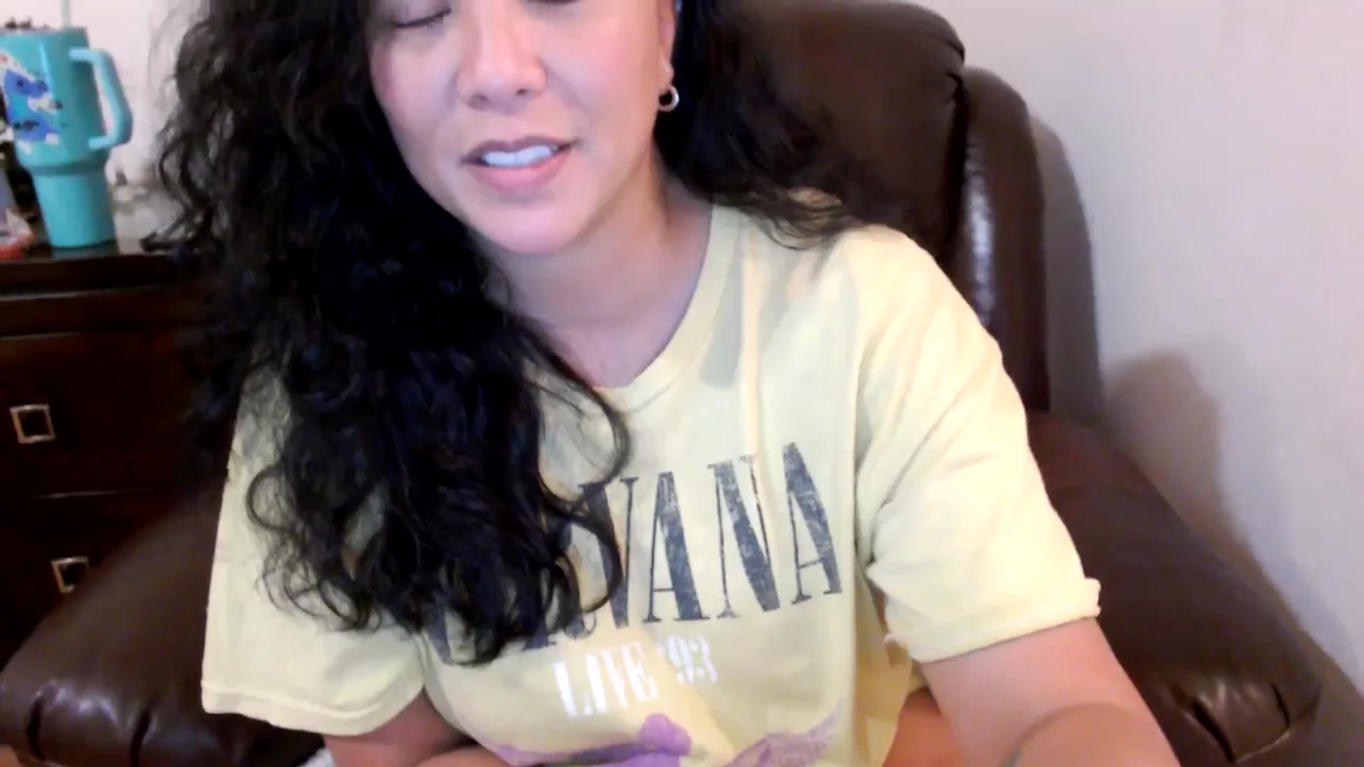 Gallery image thumbnail from MickaylaStar's myfreecams stream on, 06/05/2025, 04:26 image 16 of 20