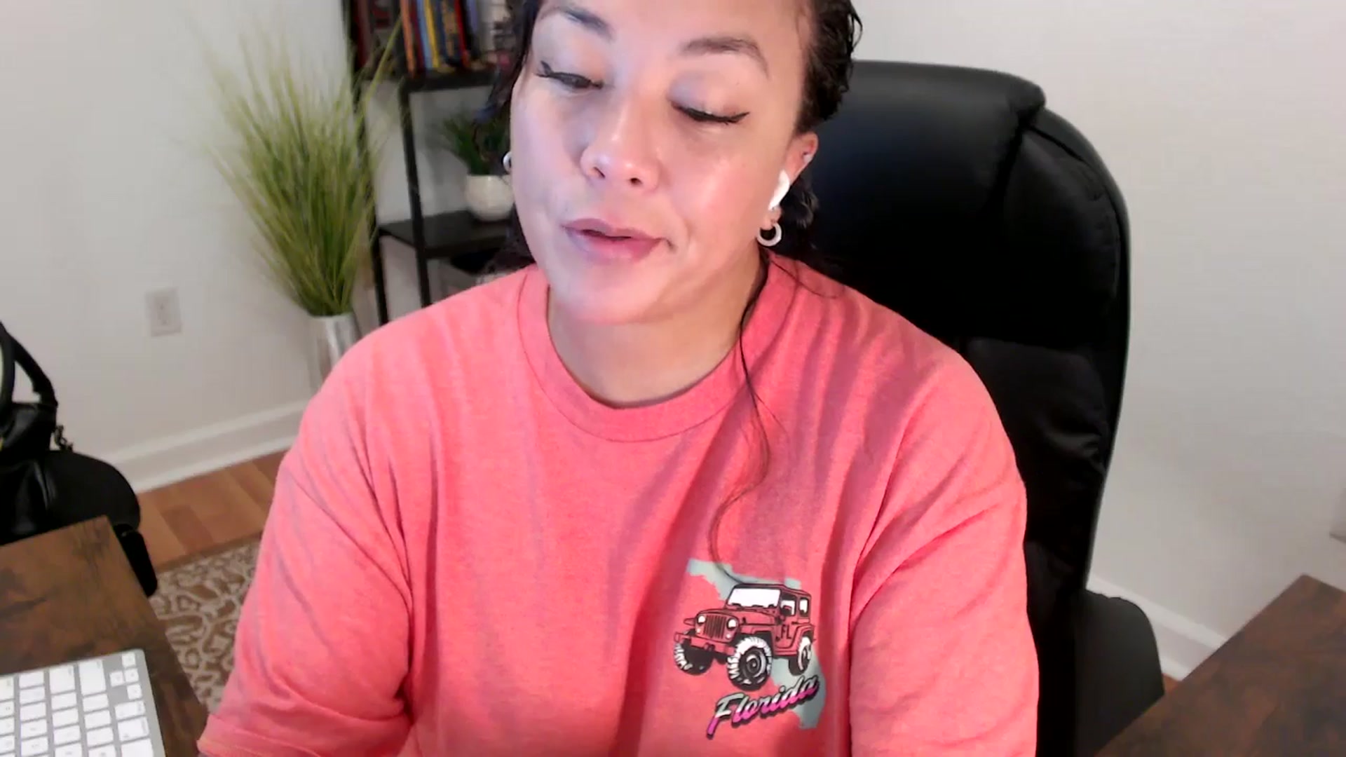 Gallery image thumbnail from MickaylaStar's myfreecams stream on, 06/05/2025, 15:47 image 15 of 20