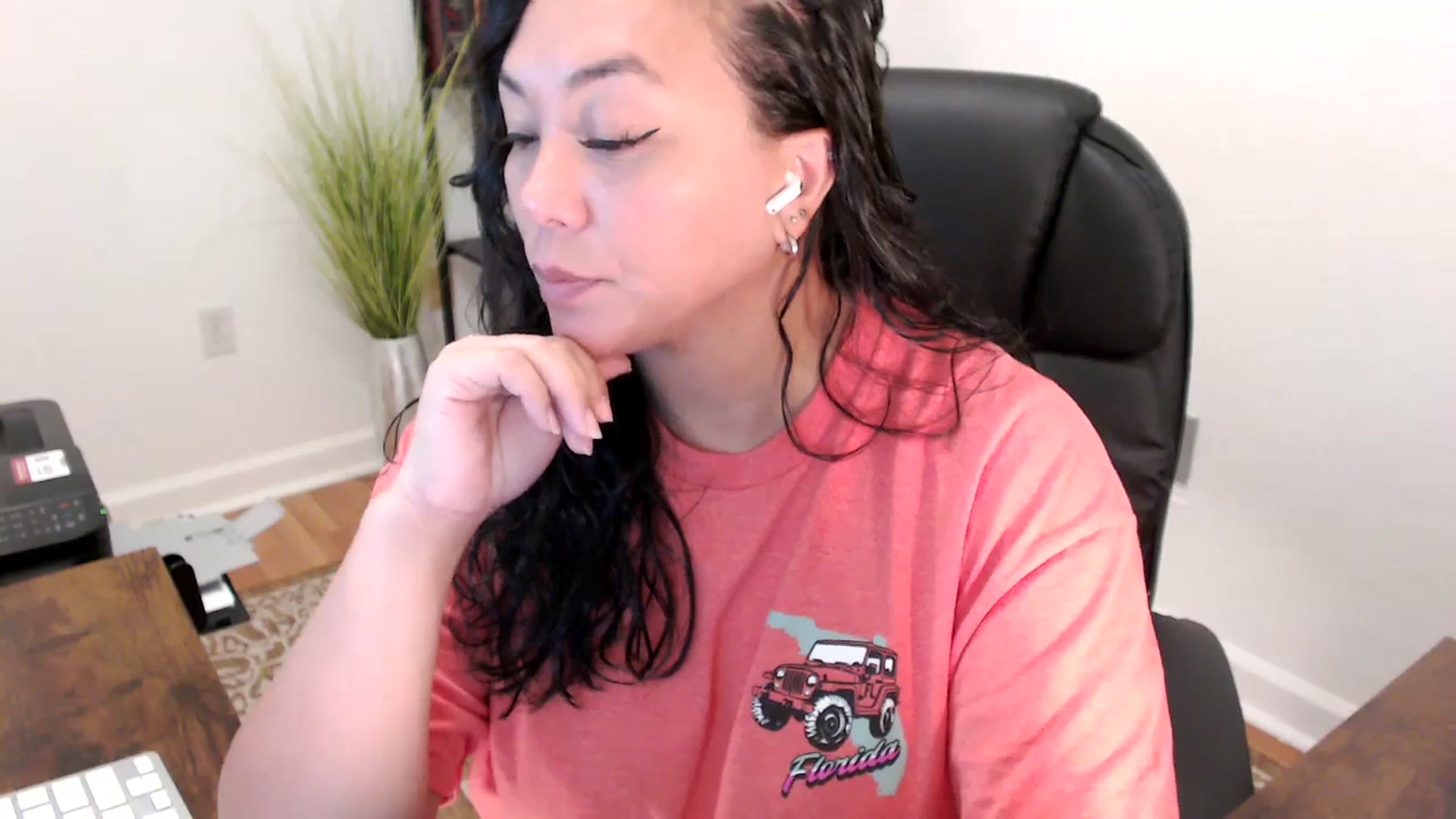Gallery image thumbnail from MickaylaStar's myfreecams stream on, 06/05/2025, 16:36 image 5 of 20