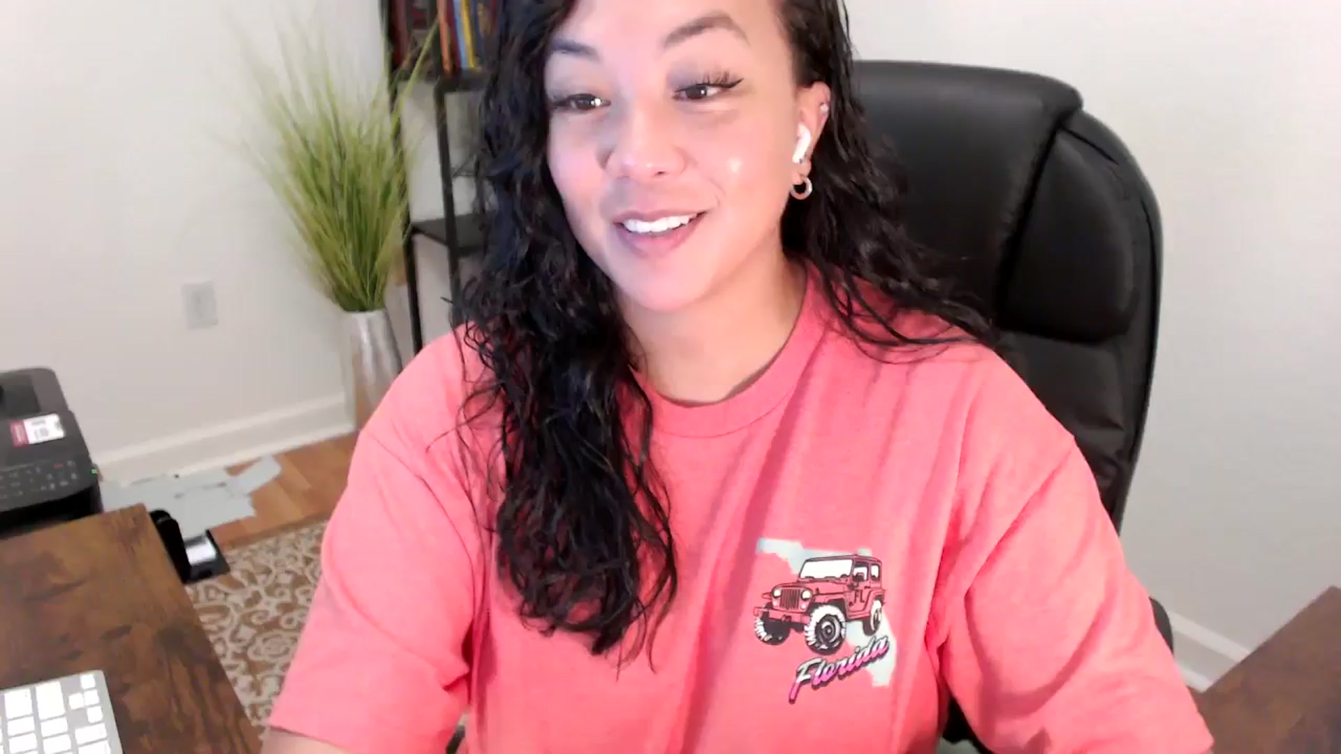 Gallery image thumbnail from MickaylaStar's myfreecams stream on, 06/05/2025, 17:23 image 1 of 20