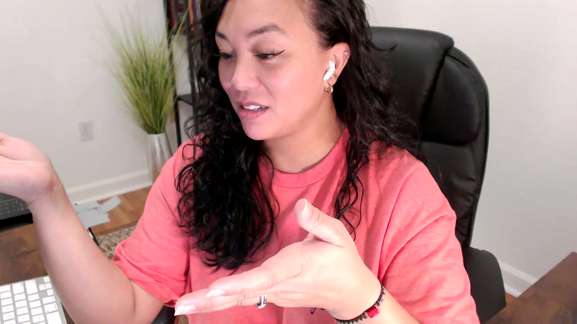 Gallery image thumbnail from MickaylaStar's myfreecams stream on, 06/05/2025, 17:57 image 1 of 20