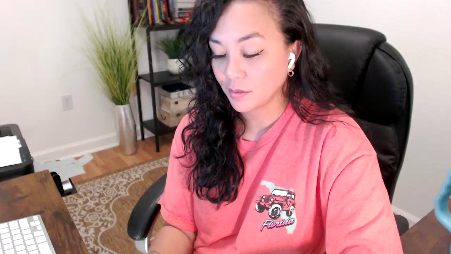 Gallery image thumbnail from MickaylaStar's myfreecams stream on, 06/05/2025, 18:40 image 15 of 20