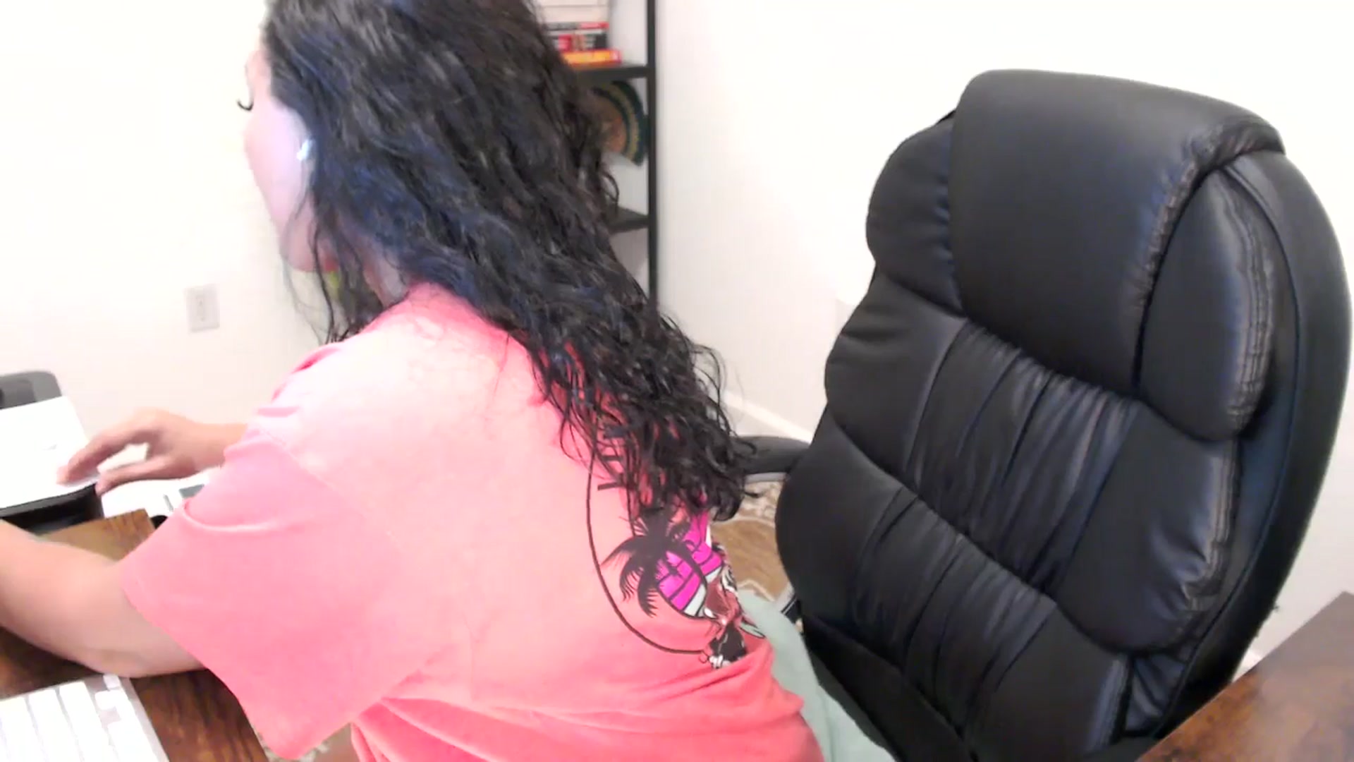 Gallery image thumbnail from MickaylaStar's myfreecams stream on, 06/05/2025, 19:24 image 11 of 20