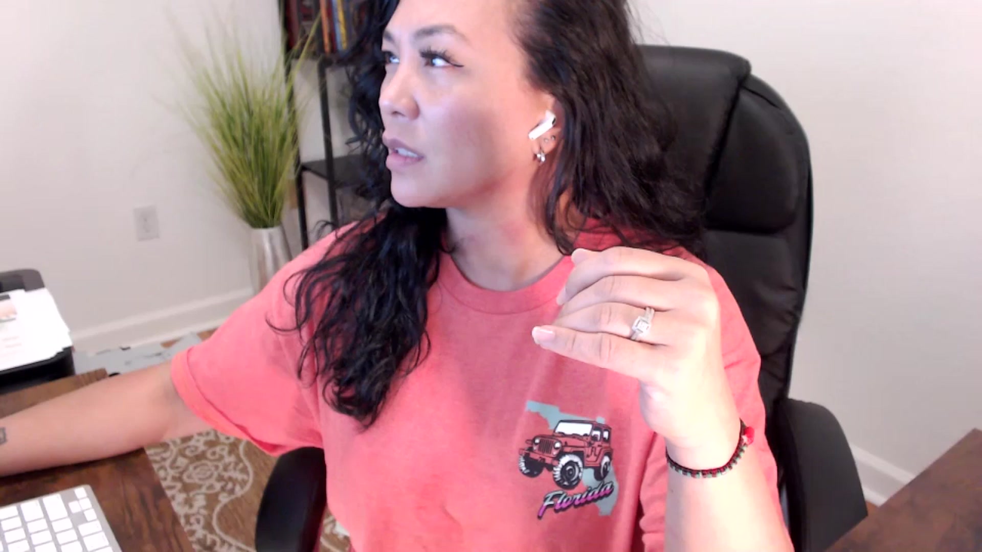 Gallery image thumbnail from MickaylaStar's myfreecams stream on, 06/05/2025, 19:24 image 14 of 20