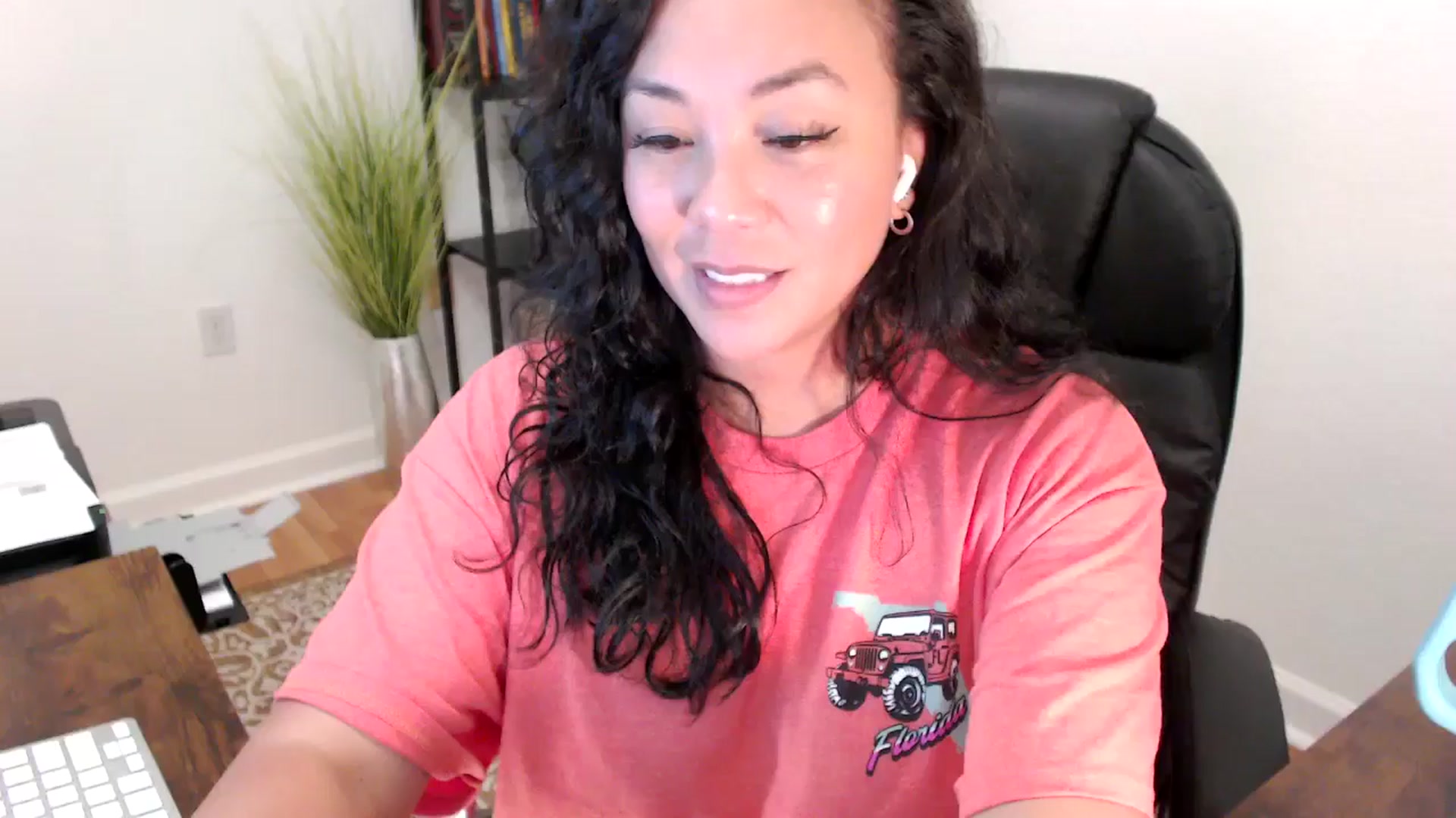 Gallery image thumbnail from MickaylaStar's myfreecams stream on, 06/05/2025, 19:24 image 7 of 20