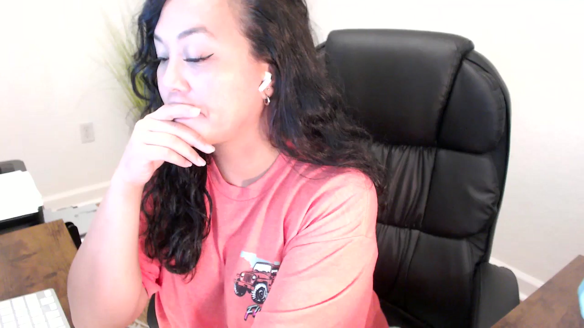 Gallery image thumbnail from MickaylaStar's myfreecams stream on, 06/05/2025, 19:24 image 20 of 20