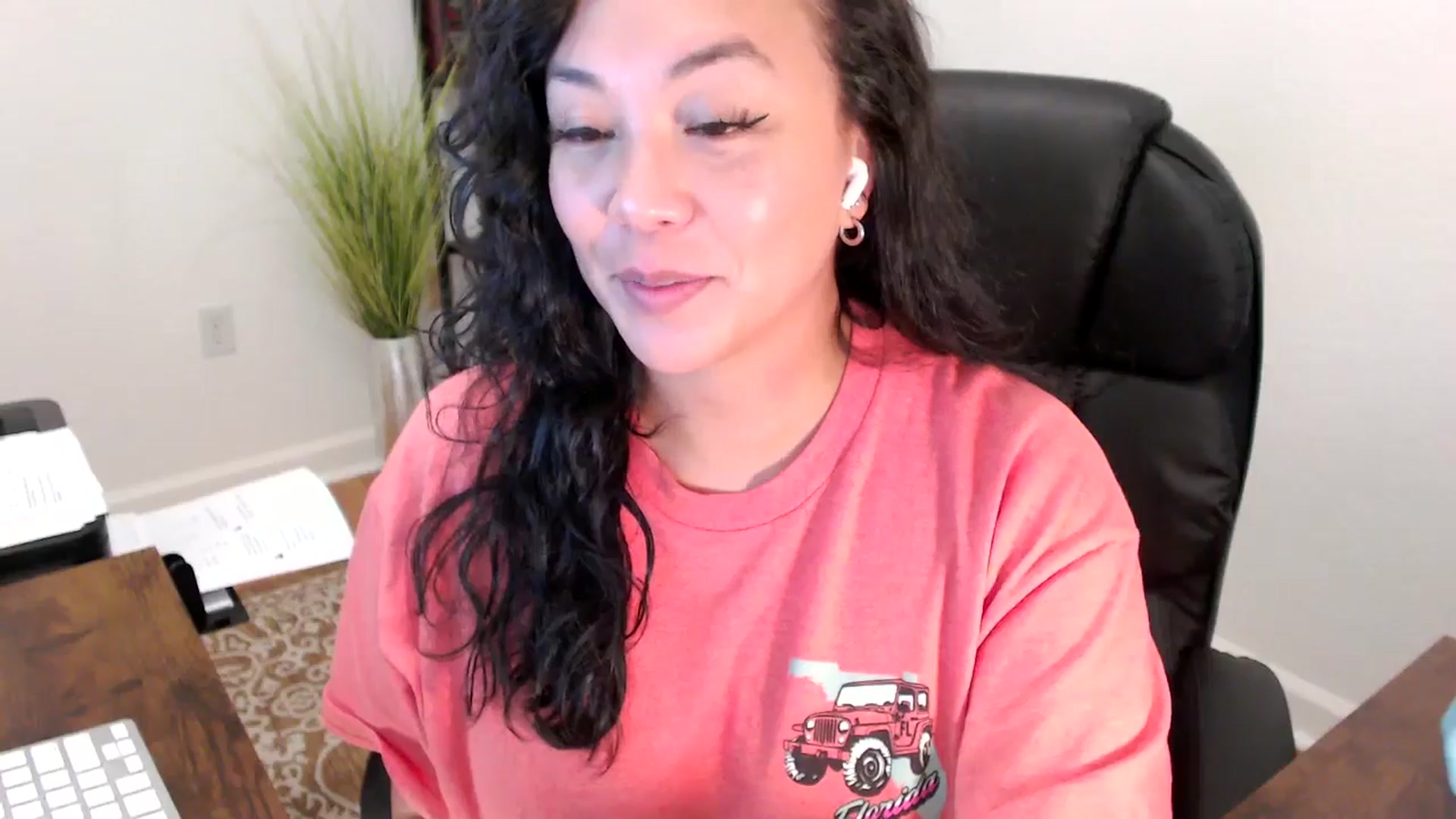 Gallery image thumbnail from MickaylaStar's myfreecams stream on, 06/05/2025, 19:24 image 19 of 20