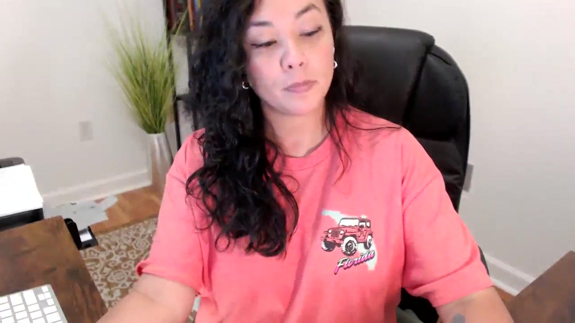 Gallery image thumbnail from MickaylaStar's myfreecams stream on, 06/05/2025, 20:05 image 10 of 20