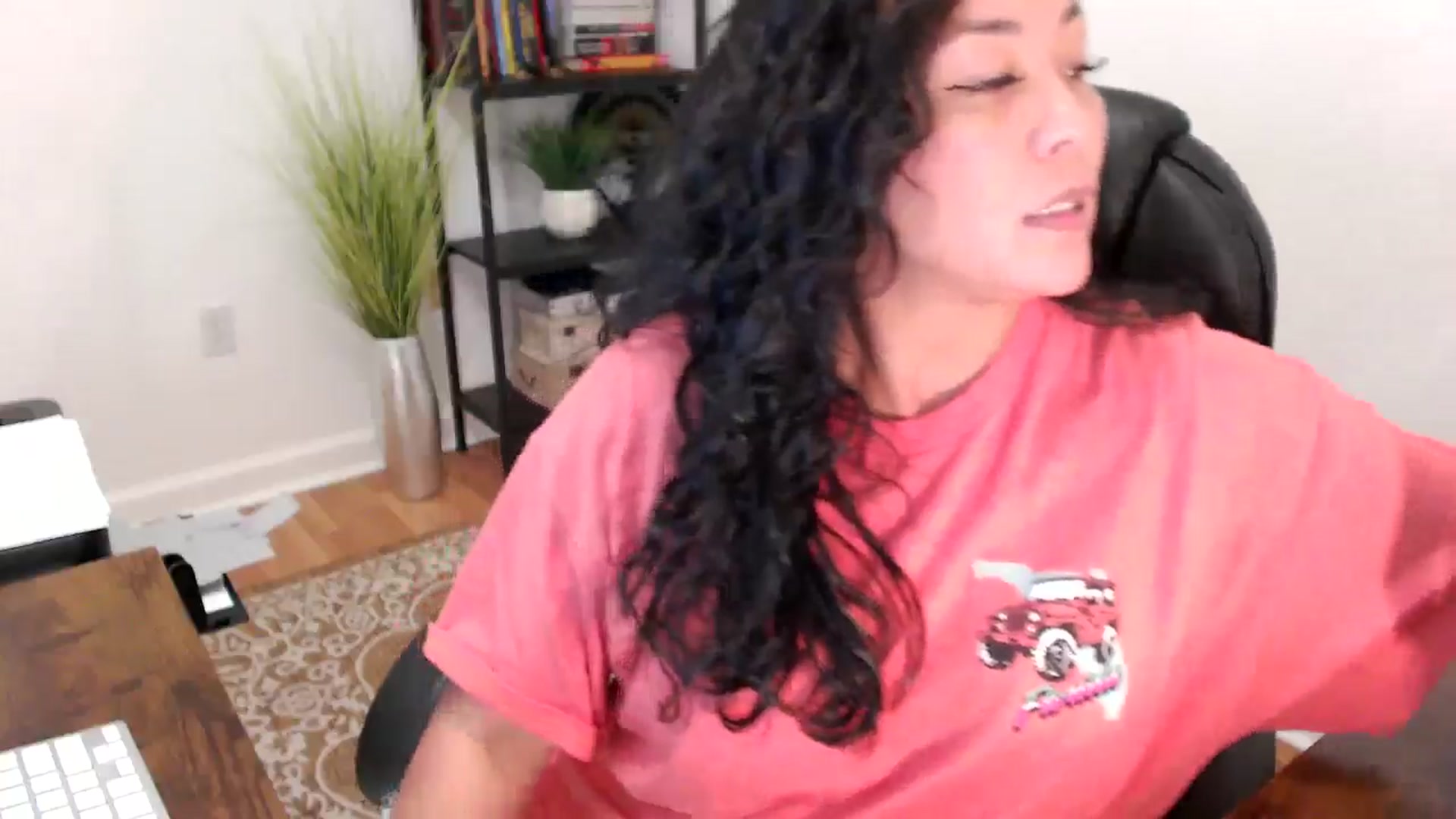 Gallery image thumbnail from MickaylaStar's myfreecams stream on, 06/05/2025, 20:20 image 11 of 20