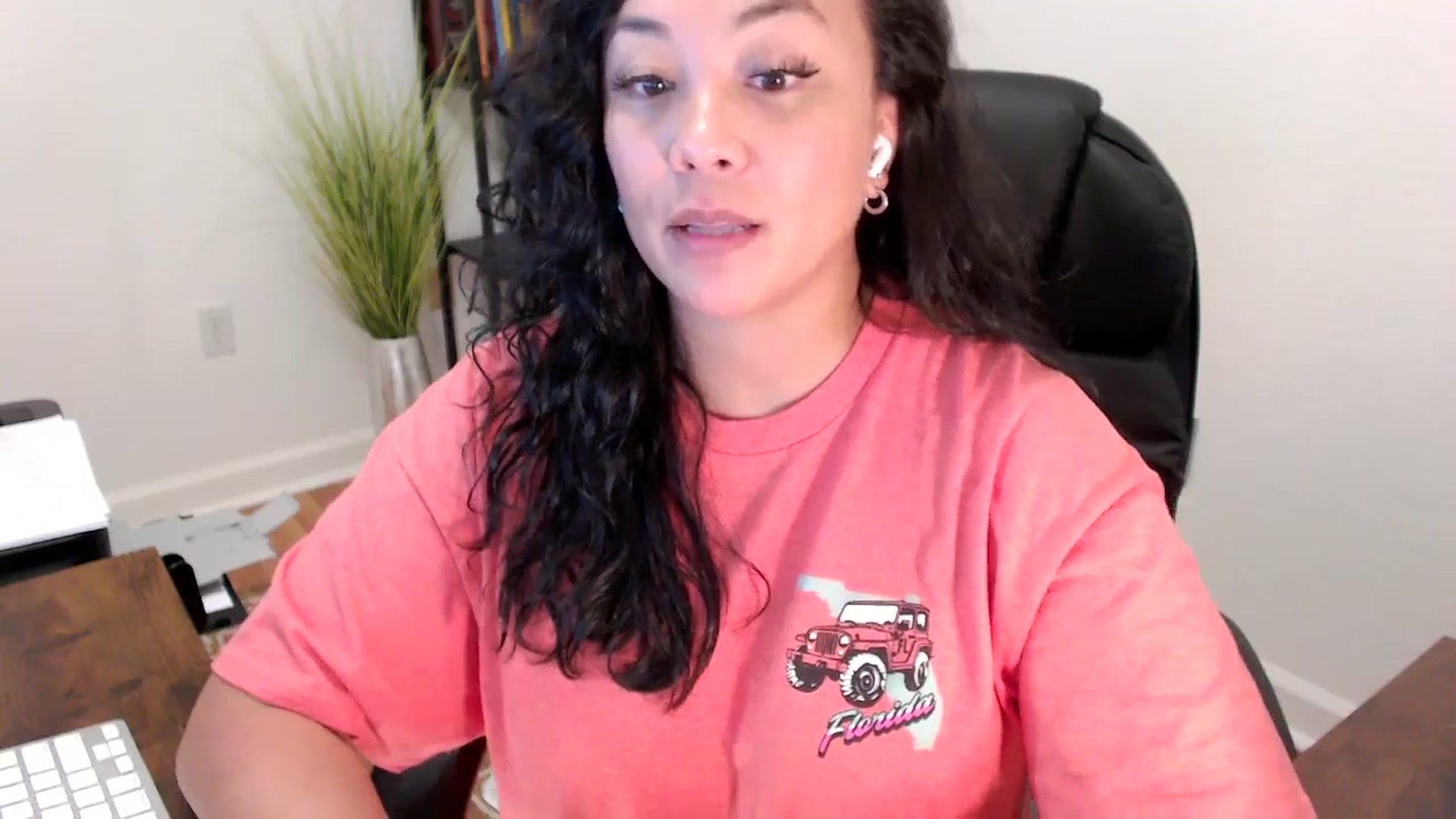 Gallery image thumbnail from MickaylaStar's myfreecams stream on, 06/05/2025, 20:55 image 18 of 20