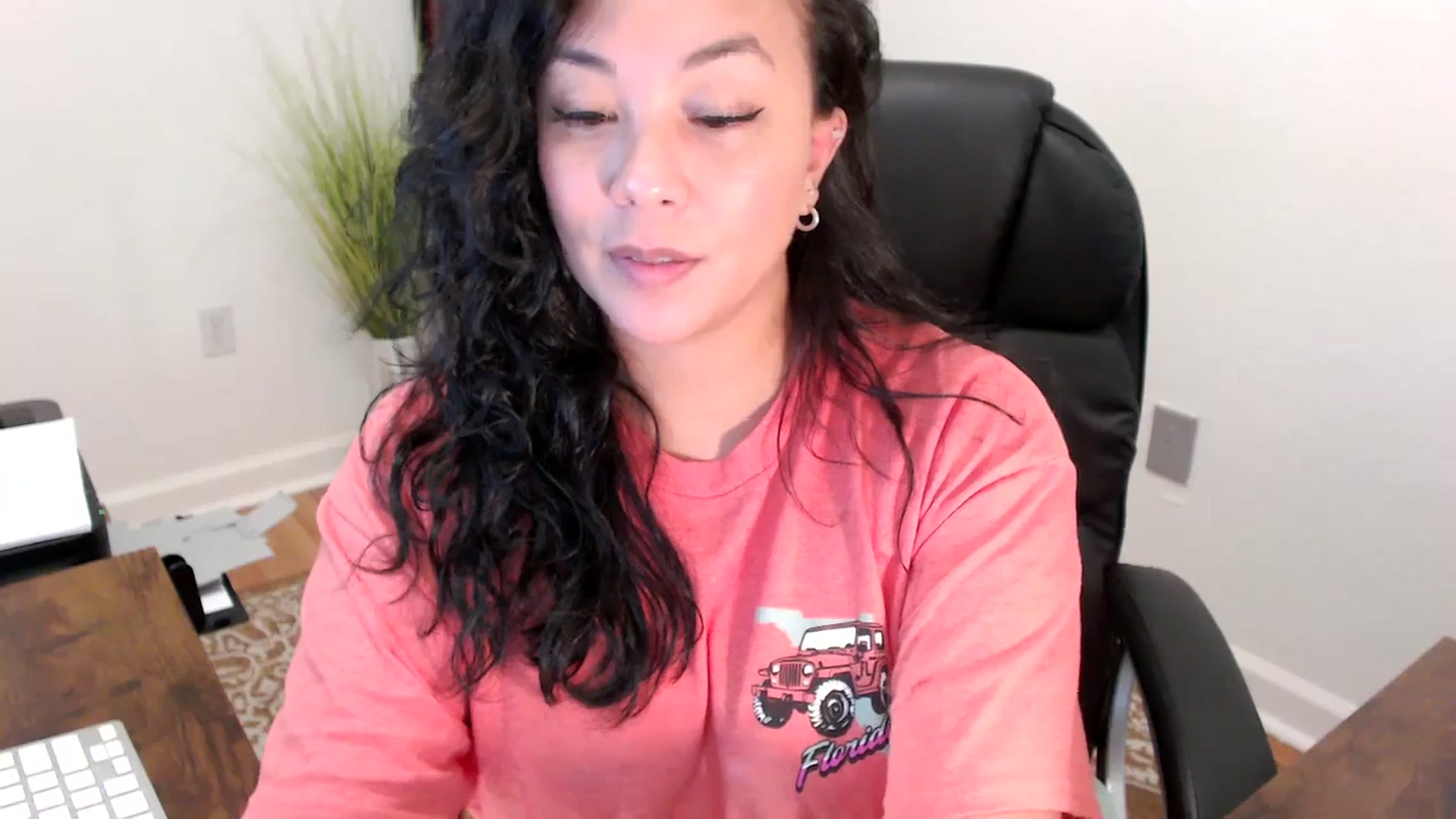 Gallery image thumbnail from MickaylaStar's myfreecams stream on, 06/05/2025, 21:39 image 15 of 20
