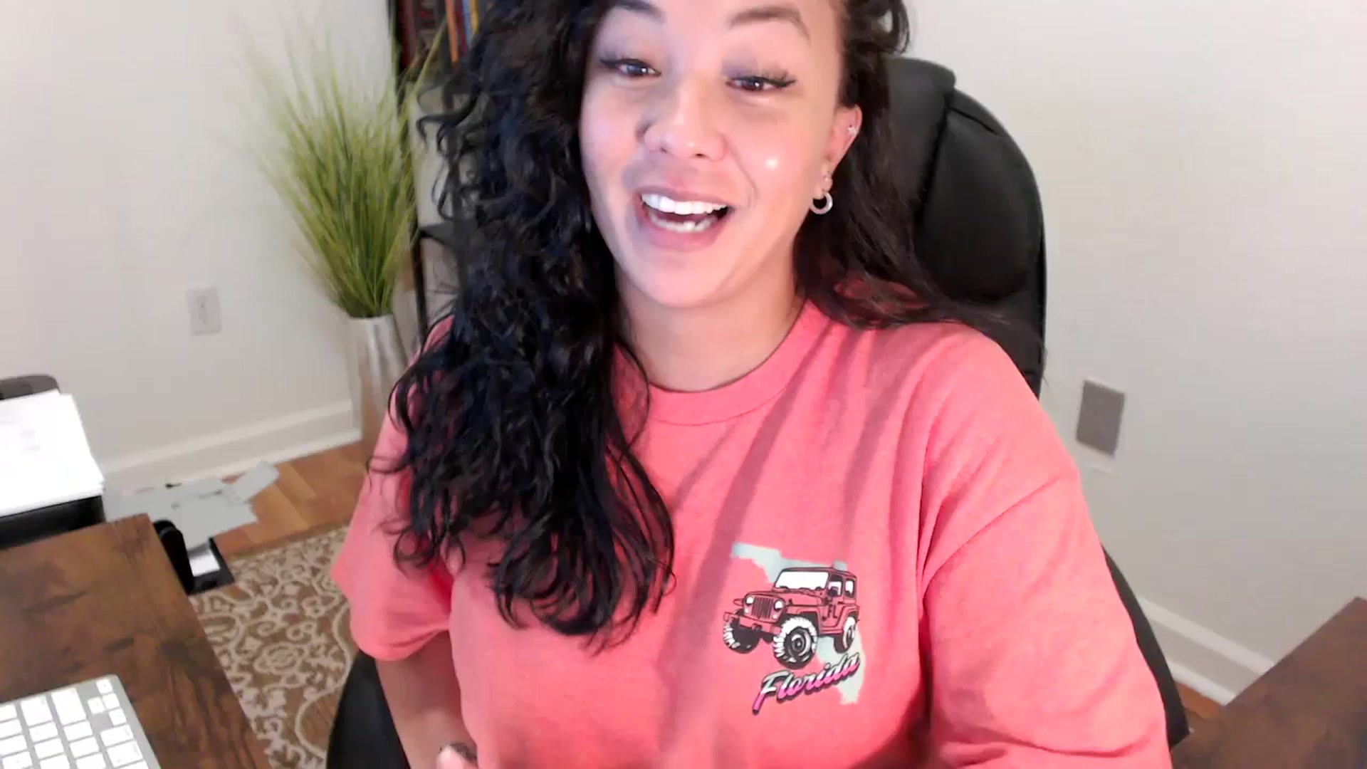 Gallery image thumbnail from MickaylaStar's myfreecams stream on, 06/05/2025, 21:39 image 7 of 20