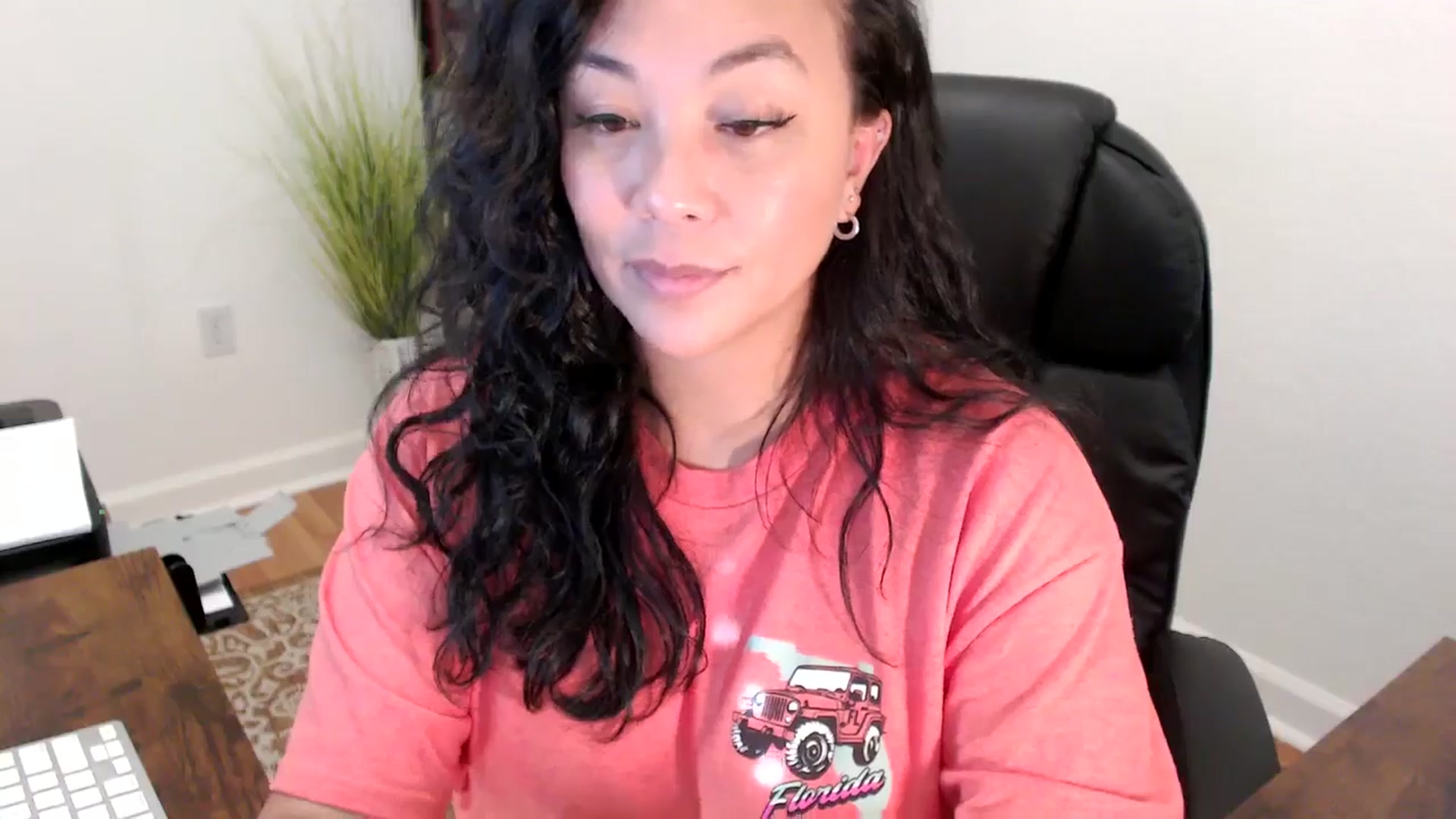 Gallery image thumbnail from MickaylaStar's myfreecams stream on, 06/05/2025, 21:39 image 19 of 20