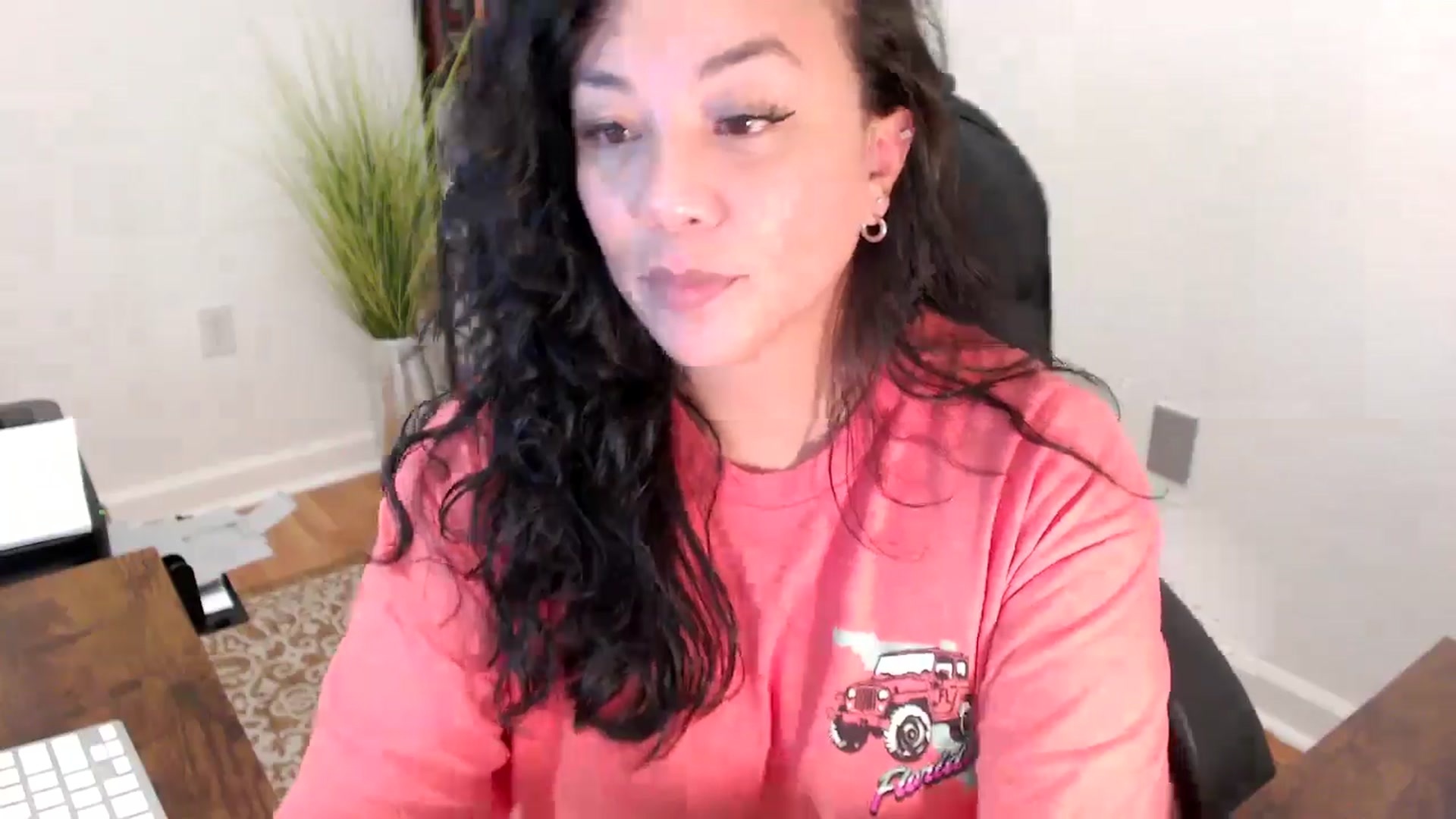 Gallery image thumbnail from MickaylaStar's myfreecams stream on, 06/05/2025, 21:39 image 12 of 20