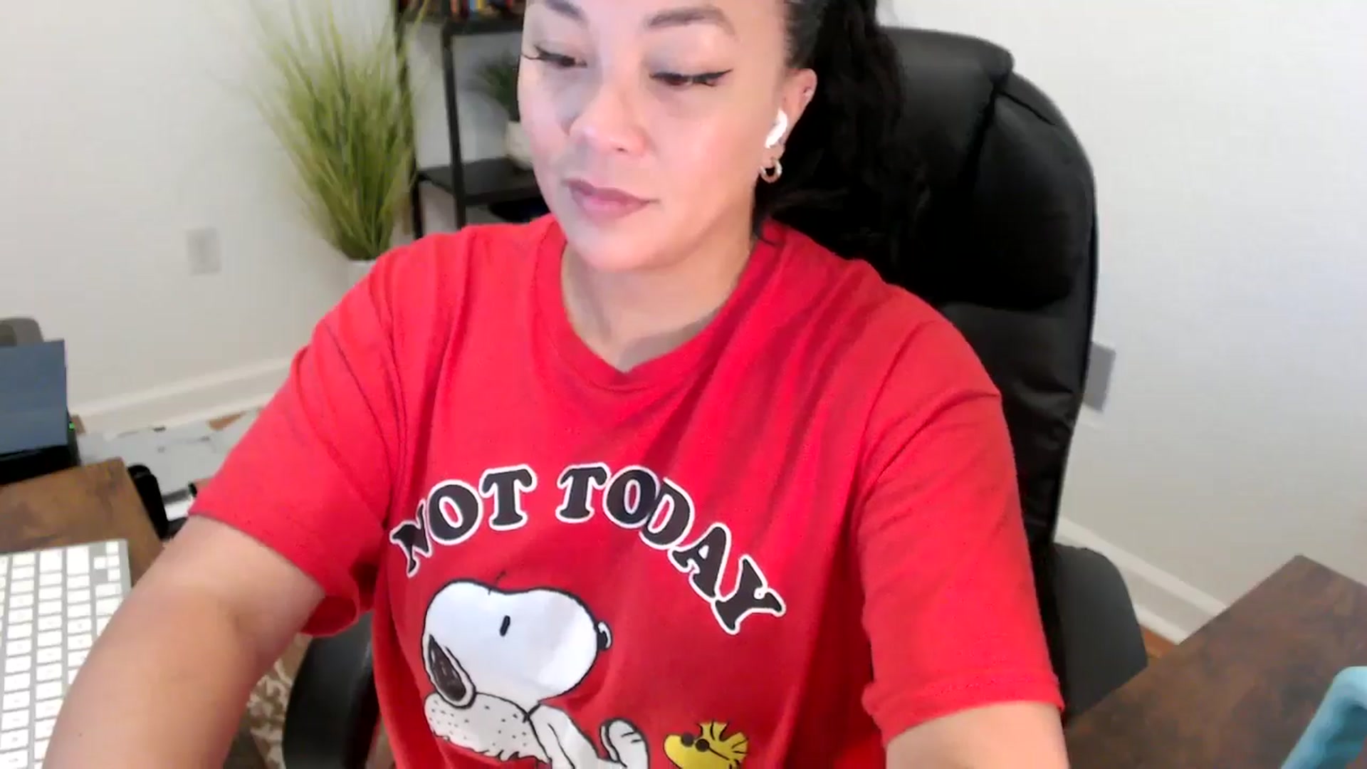 Gallery image thumbnail from MickaylaStar's myfreecams stream on, 06/06/2025, 15:02 image 18 of 20
