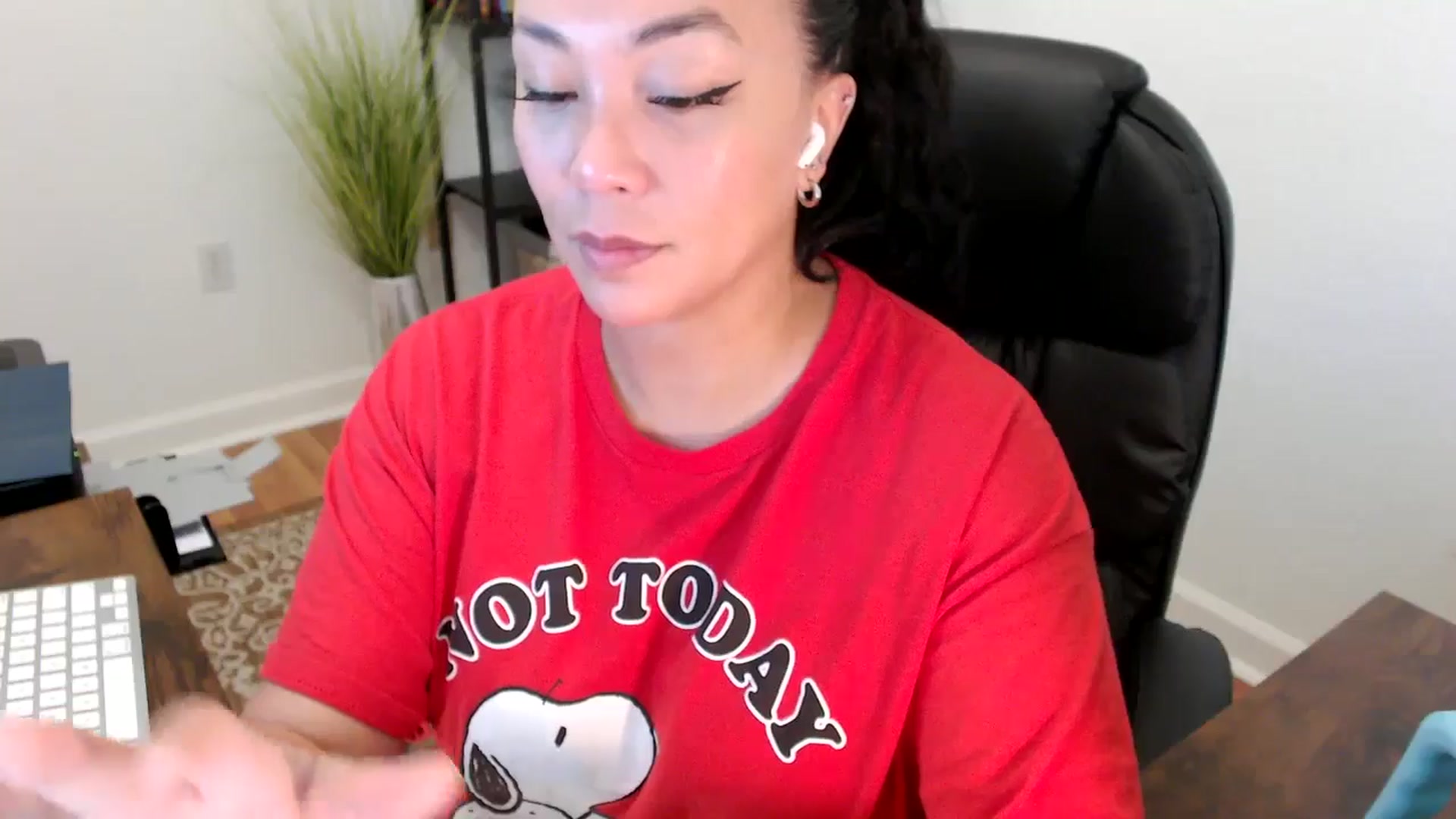 Gallery image thumbnail from MickaylaStar's myfreecams stream on, 06/06/2025, 15:02 image 9 of 20