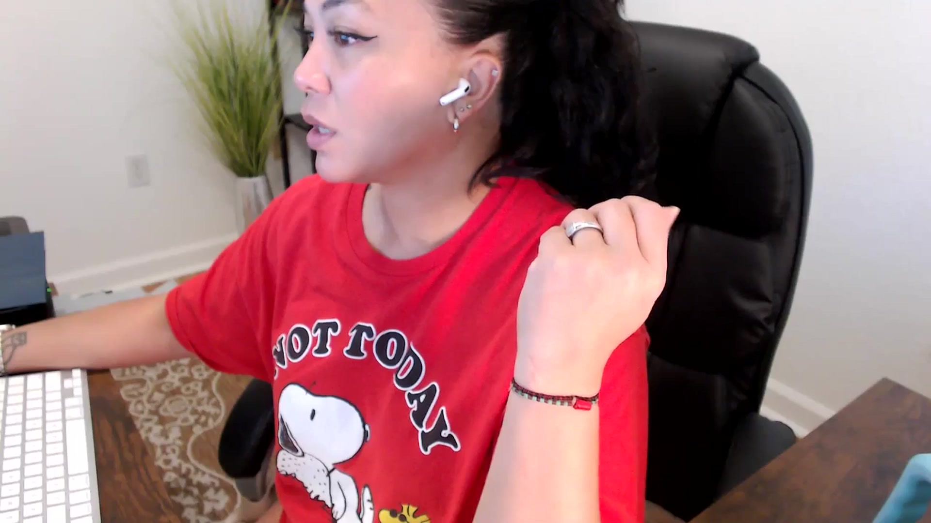 Gallery image thumbnail from MickaylaStar's myfreecams stream on, 06/06/2025, 15:02 image 20 of 20