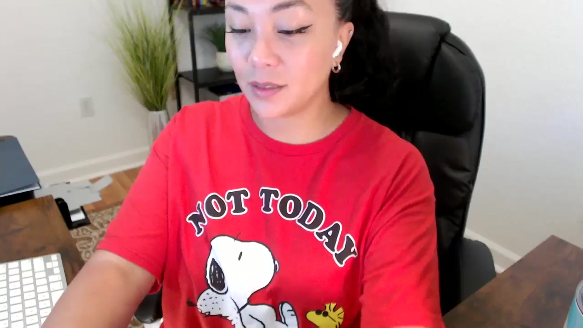Gallery image thumbnail from MickaylaStar's myfreecams stream on, 06/06/2025, 15:38 image 5 of 20