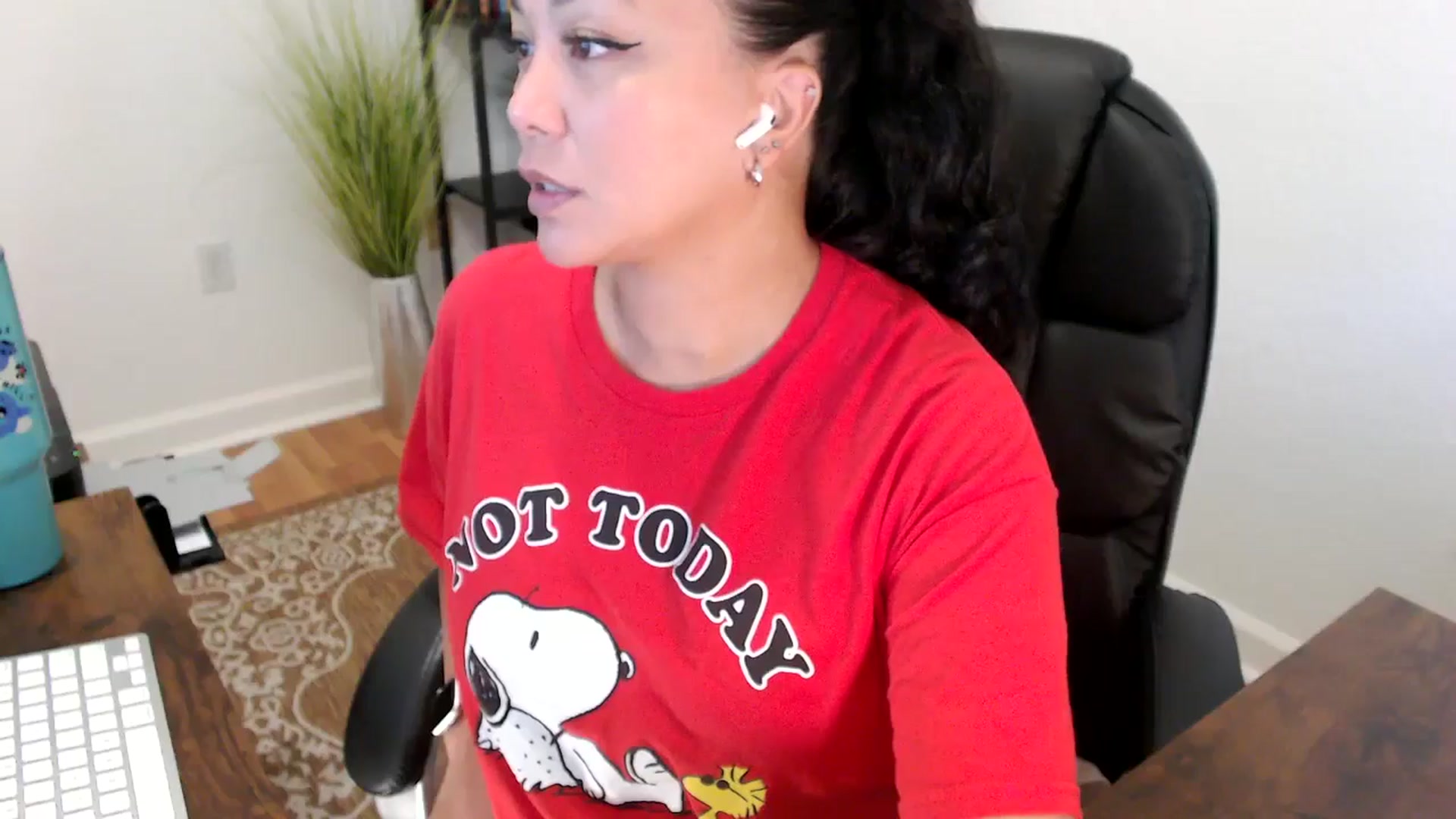 Gallery image thumbnail from MickaylaStar's myfreecams stream on, 06/06/2025, 16:07 image 11 of 20