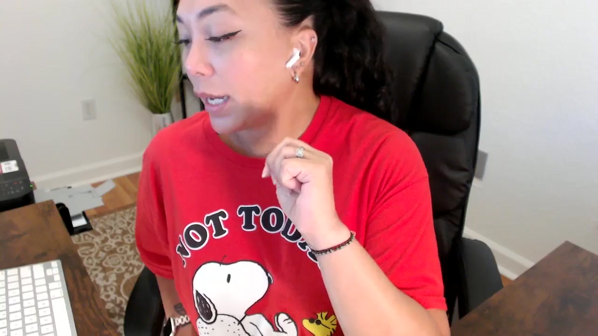 Gallery image thumbnail from MickaylaStar's myfreecams stream on, 06/06/2025, 16:07 image 4 of 20