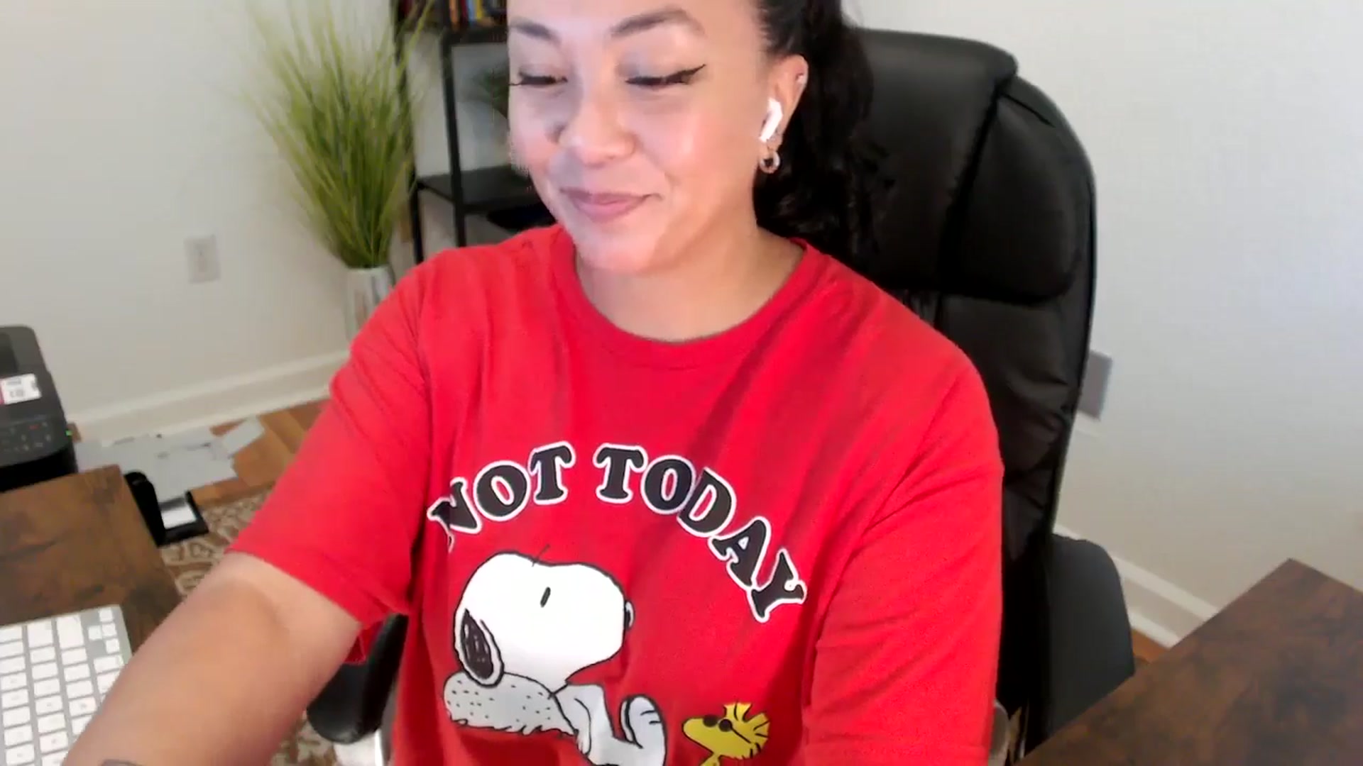 Gallery image thumbnail from MickaylaStar's myfreecams stream on, 06/06/2025, 17:55 image 7 of 20