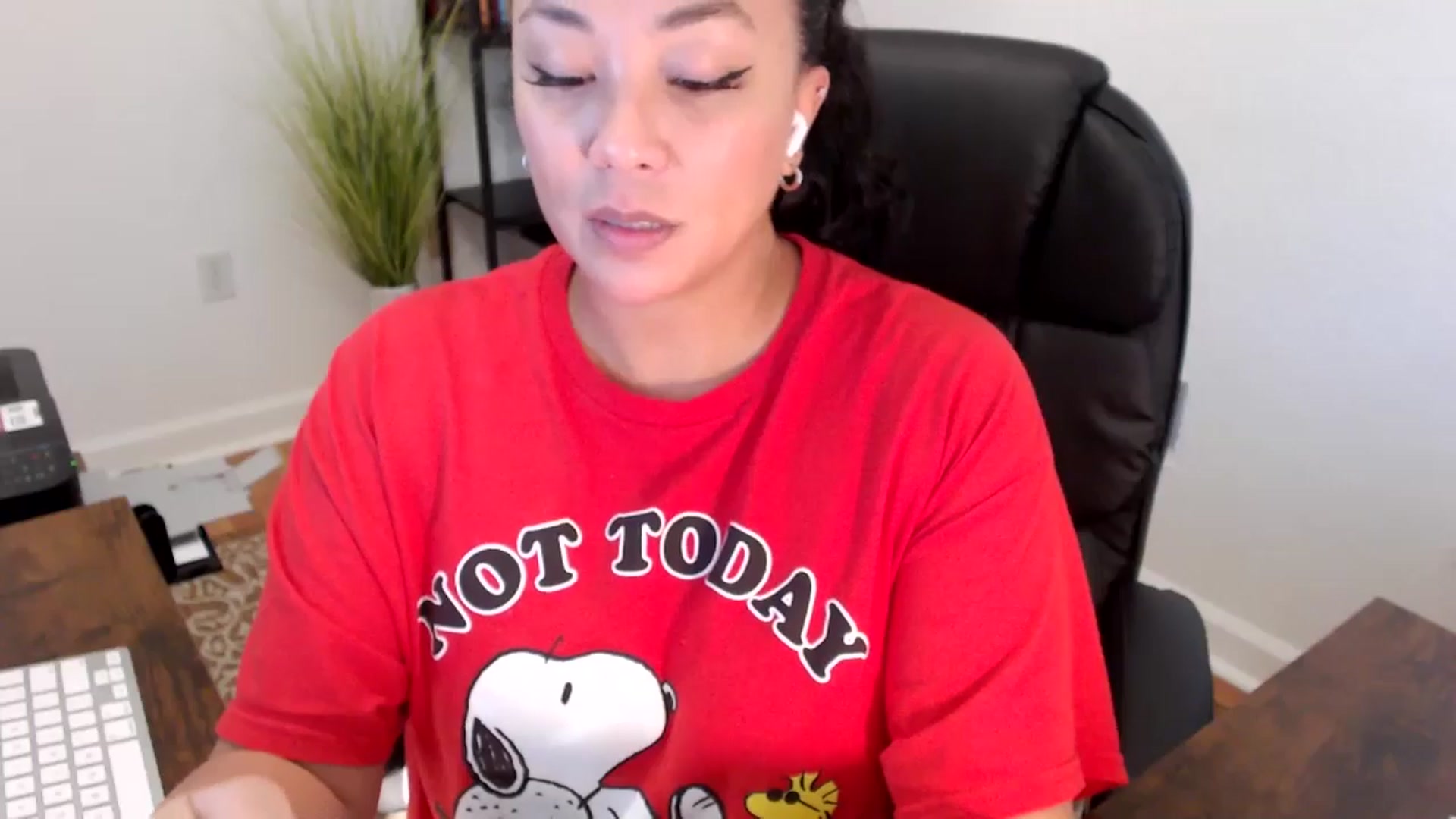 Gallery image thumbnail from MickaylaStar's myfreecams stream on, 06/06/2025, 17:55 image 11 of 20