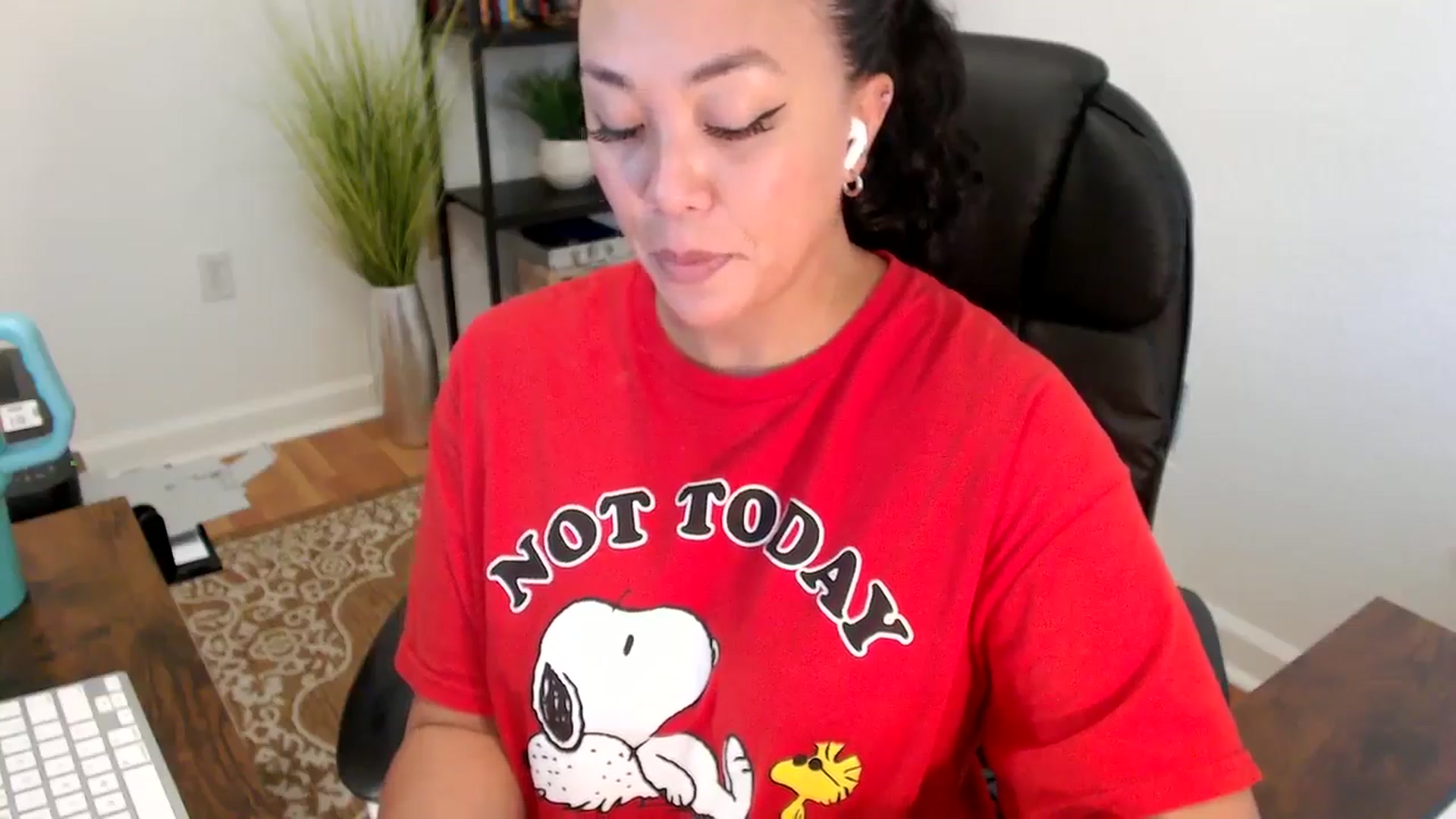 Gallery image thumbnail from MickaylaStar's myfreecams stream on, 06/06/2025, 19:33 image 12 of 20