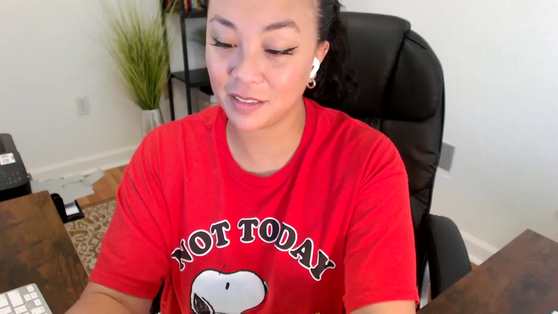 Gallery image thumbnail from MickaylaStar's myfreecams stream on, 06/06/2025, 19:59 image 14 of 20