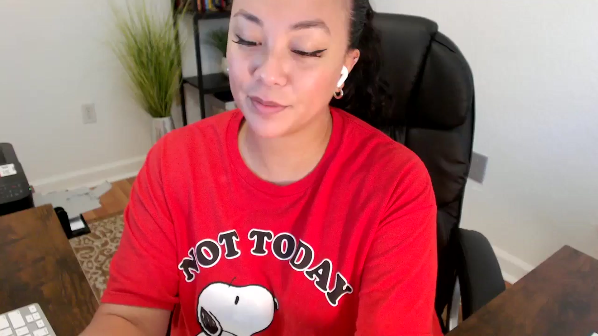 Gallery image thumbnail from MickaylaStar's myfreecams stream on, 06/06/2025, 19:59 image 13 of 20