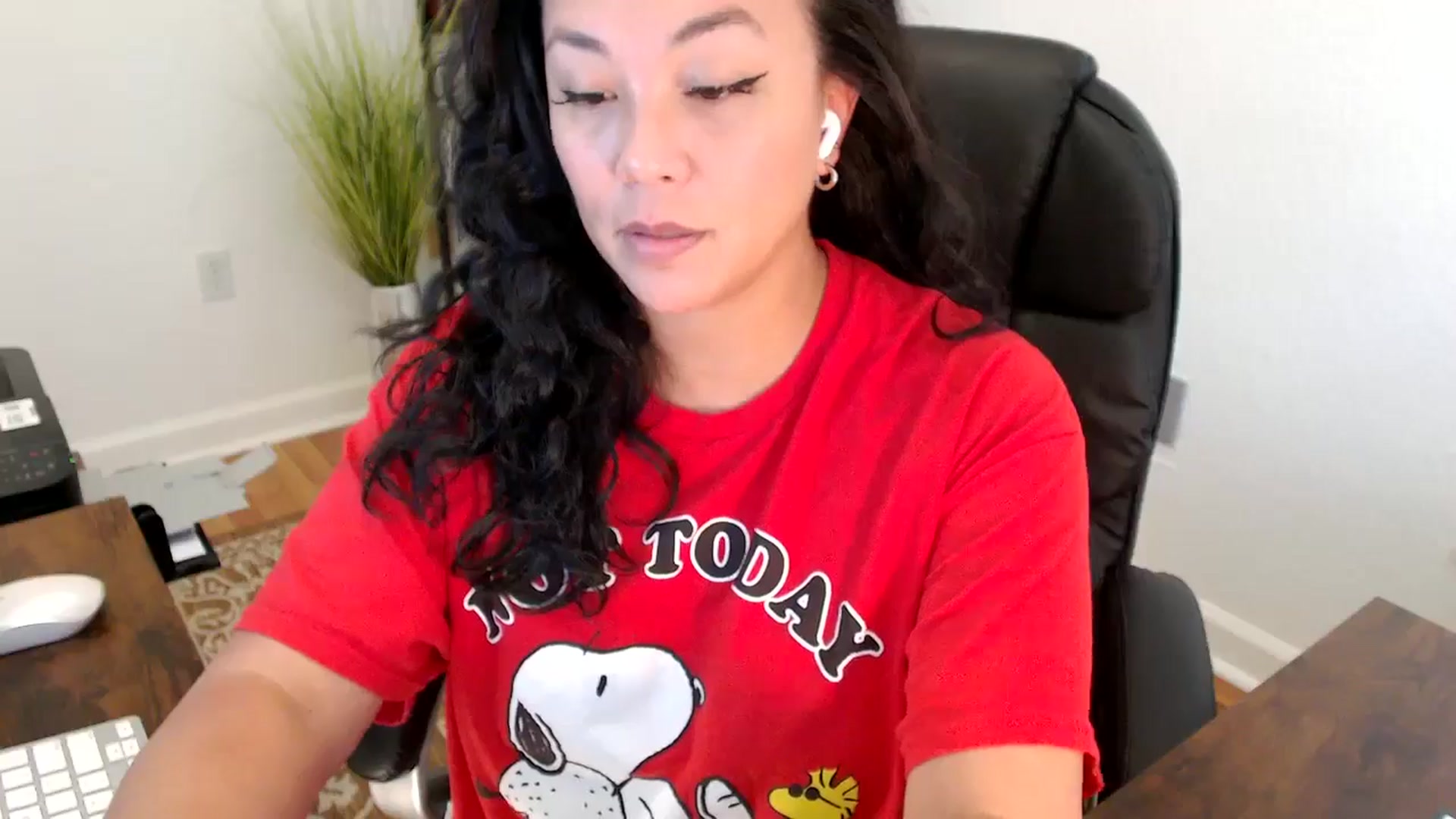 Gallery image thumbnail from MickaylaStar's myfreecams stream on, 06/06/2025, 20:39 image 4 of 20