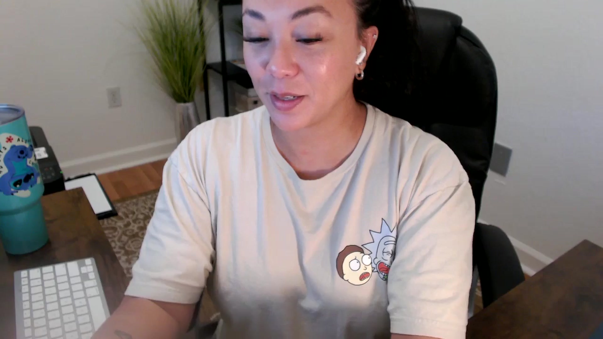 Gallery image thumbnail from MickaylaStar's myfreecams stream on, 06/09/2025, 16:46 image 9 of 20