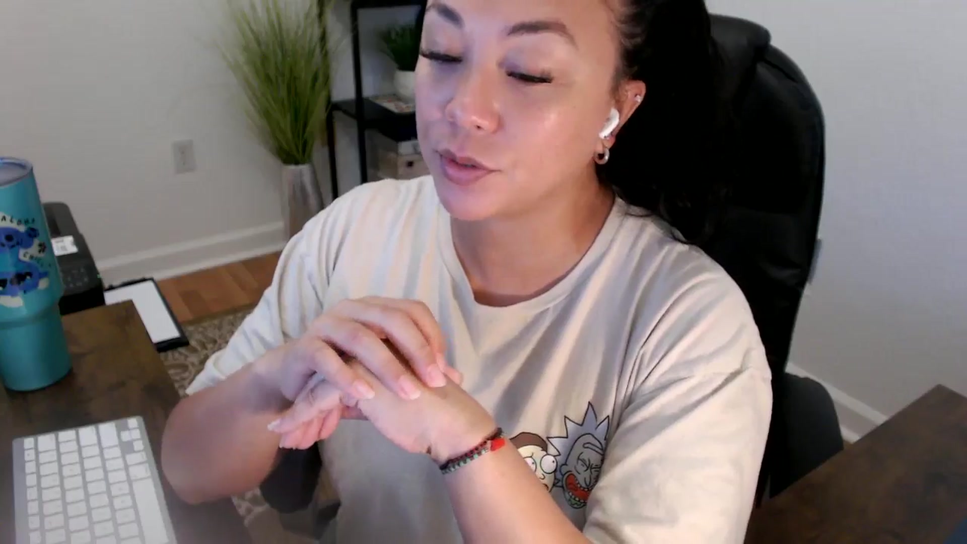 Gallery image thumbnail from MickaylaStar's myfreecams stream on, 06/09/2025, 16:46 image 15 of 20