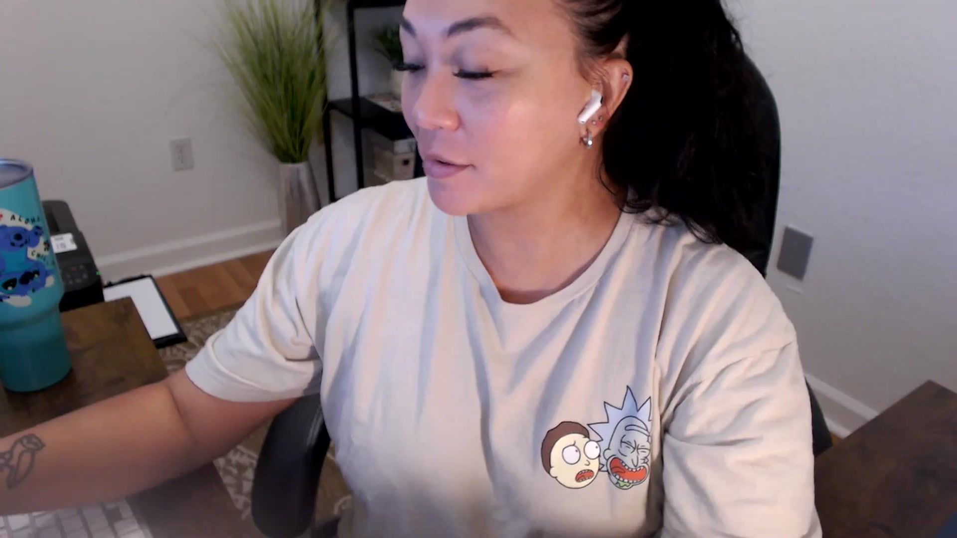 Gallery image thumbnail from MickaylaStar's myfreecams stream on, 06/09/2025, 16:46 image 17 of 20