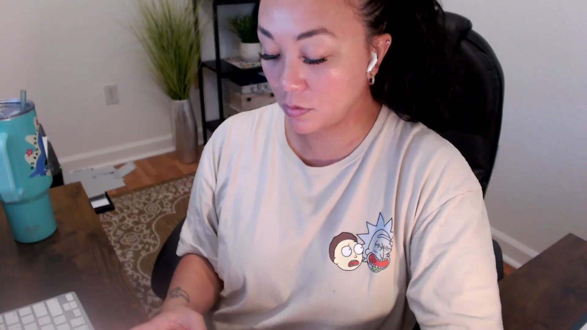 Gallery image thumbnail from MickaylaStar's myfreecams stream on, 06/09/2025, 17:07 image 17 of 20