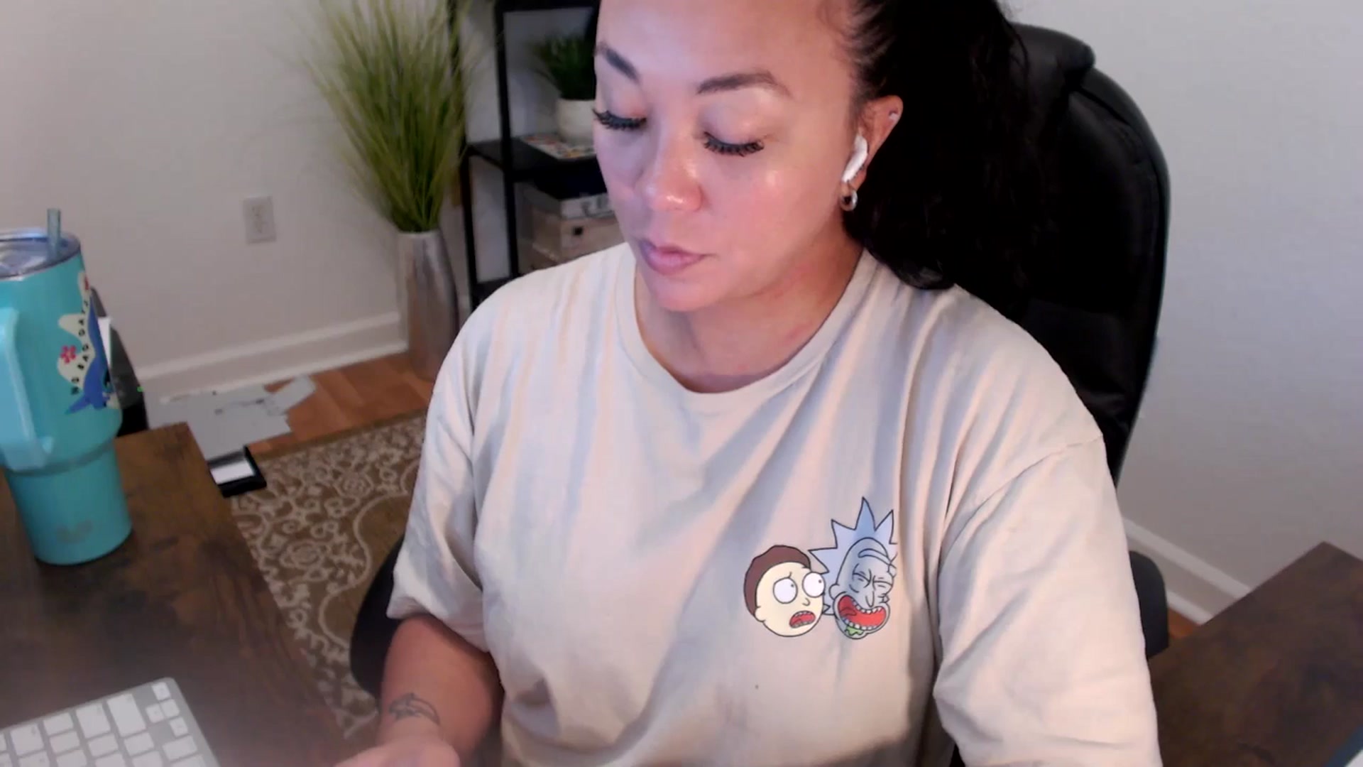 Gallery image thumbnail from MickaylaStar's myfreecams stream on, 06/09/2025, 17:07 image 15 of 20