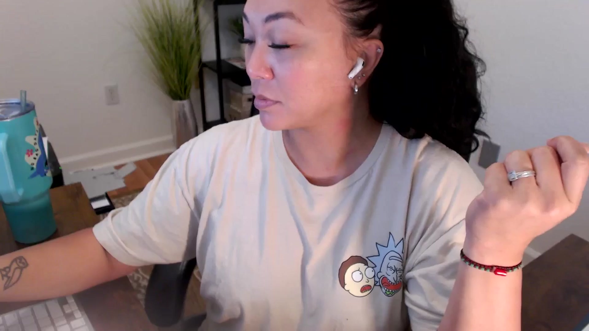 Gallery image thumbnail from MickaylaStar's myfreecams stream on, 06/09/2025, 17:07 image 8 of 20