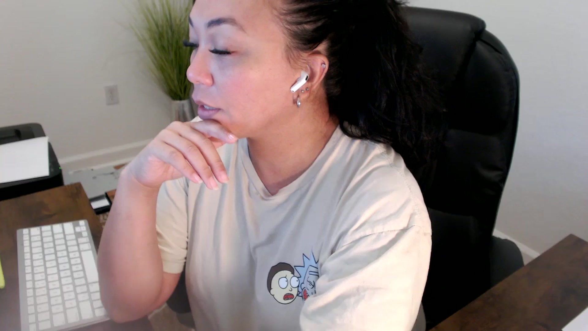 Gallery image thumbnail from MickaylaStar's myfreecams stream on, 06/09/2025, 18:06 image 20 of 20