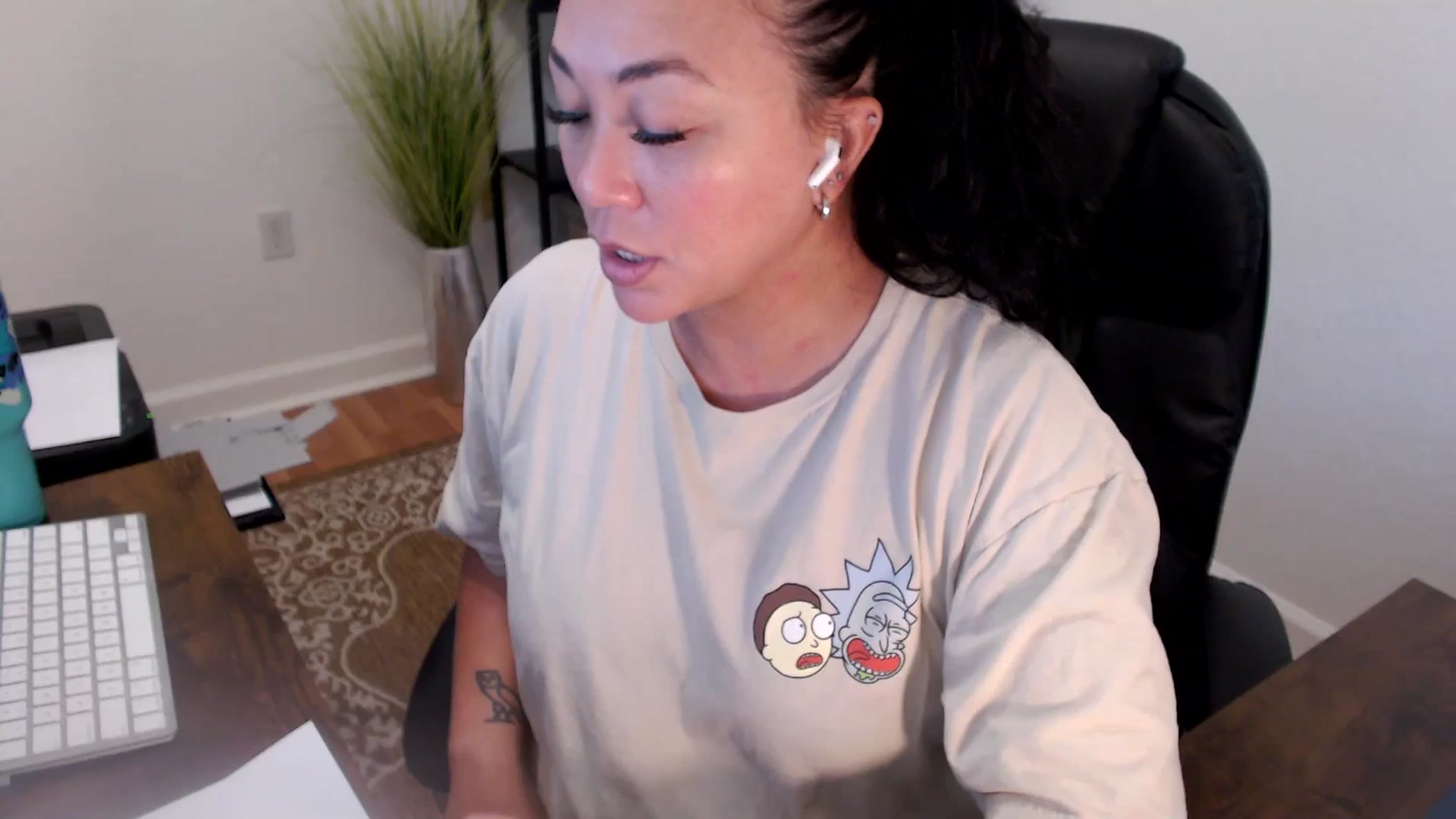 Gallery image thumbnail from MickaylaStar's myfreecams stream on, 06/09/2025, 18:06 image 2 of 20