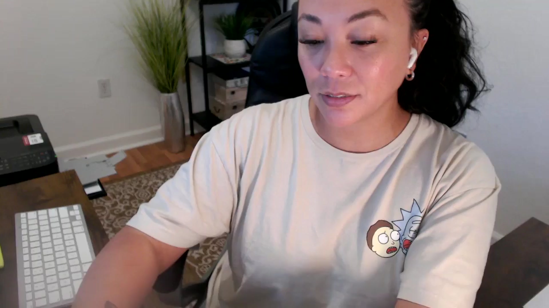 Gallery image thumbnail from MickaylaStar's myfreecams stream on, 06/09/2025, 19:49 image 1 of 20