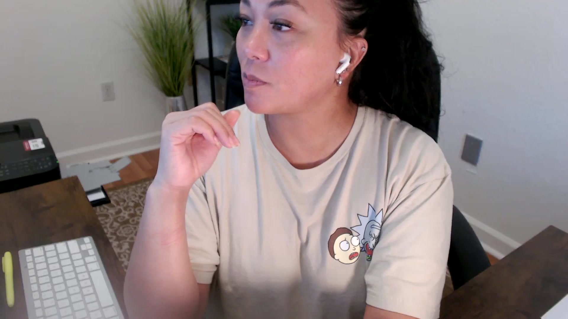 Gallery image thumbnail from MickaylaStar's myfreecams stream on, 06/09/2025, 19:49 image 4 of 20